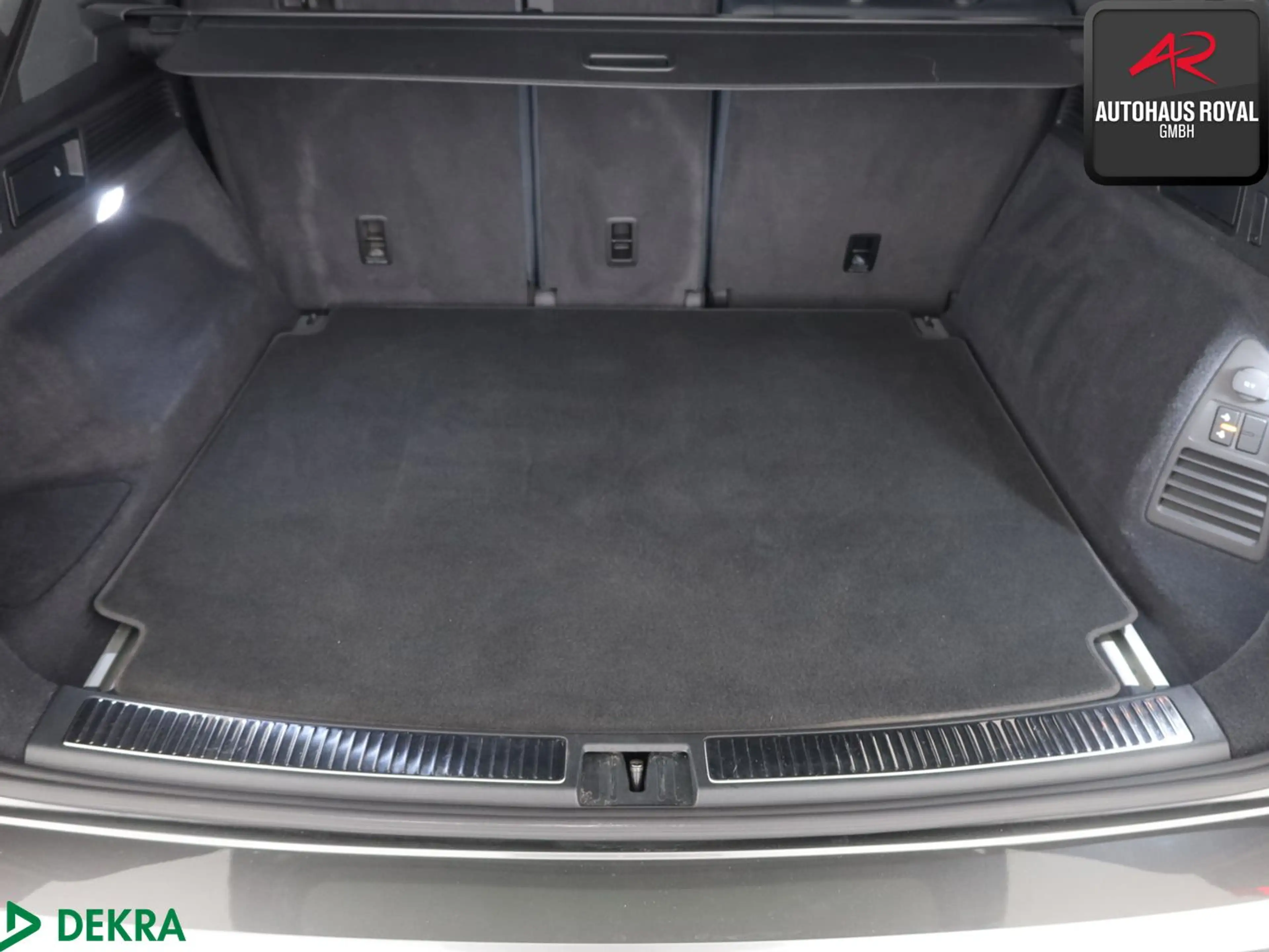 Volkswagen Touareg 3.0 TFSI 4M ATMOSPHERE DYNAUDIO,STANDHZ — photo 13