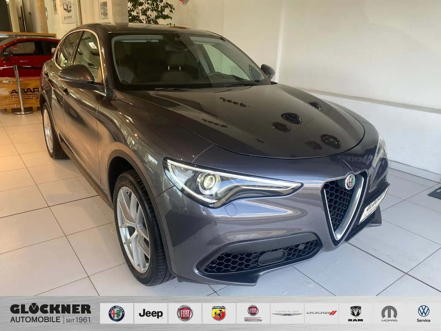 Alfa Romeo Stelvio Super 2.0l TB Q4 NAVI LEDER ACC Gris - 1