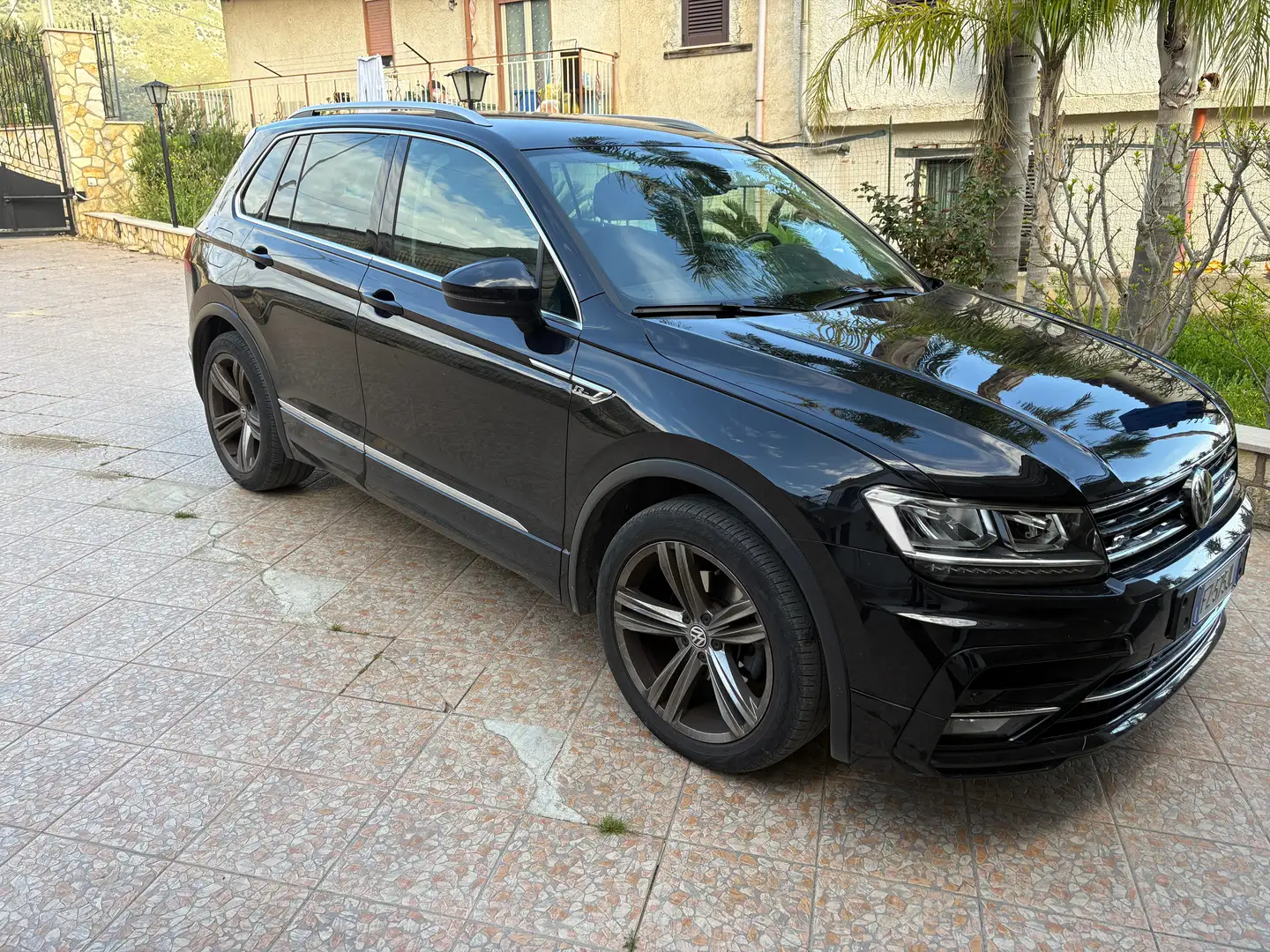 Volkswagen Tiguan Tiguan tdi Advanced R-Line Exterior Pack 150cv dsg Nero - 2