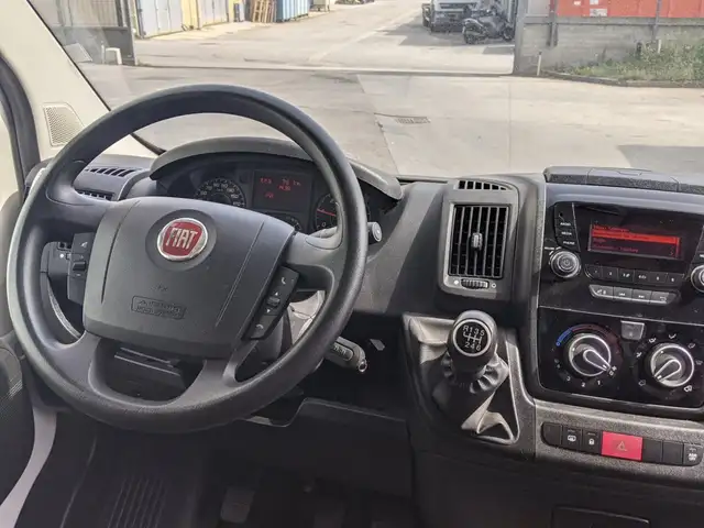Fiat Ducato view 13