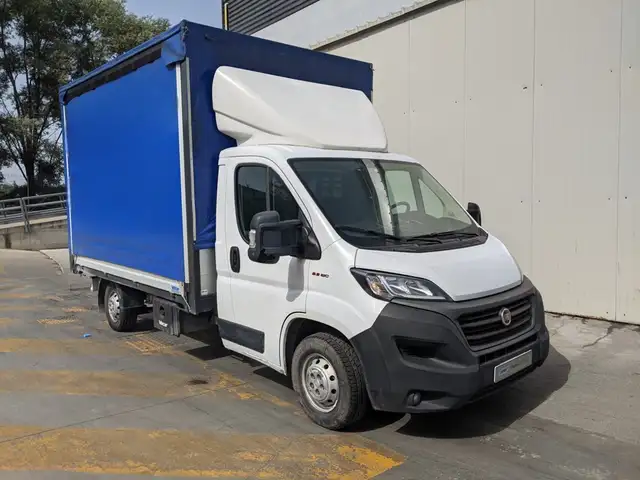 Fiat Ducato view 3