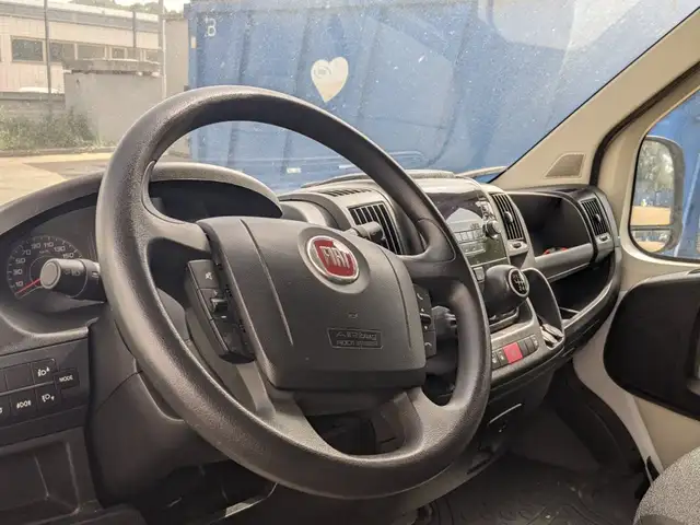 Fiat Ducato view 8