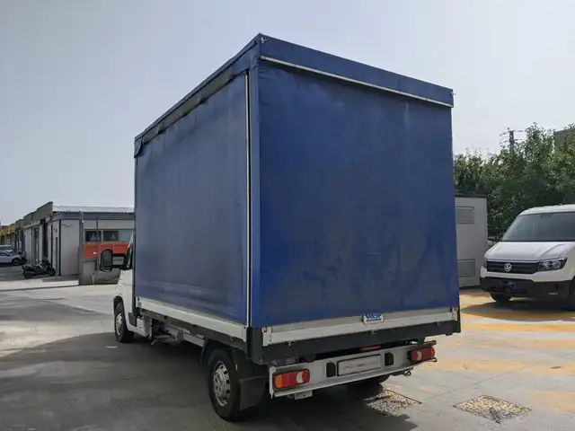 Fiat Ducato view 7