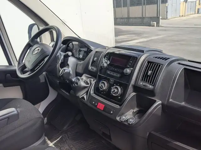 Fiat Ducato view 9