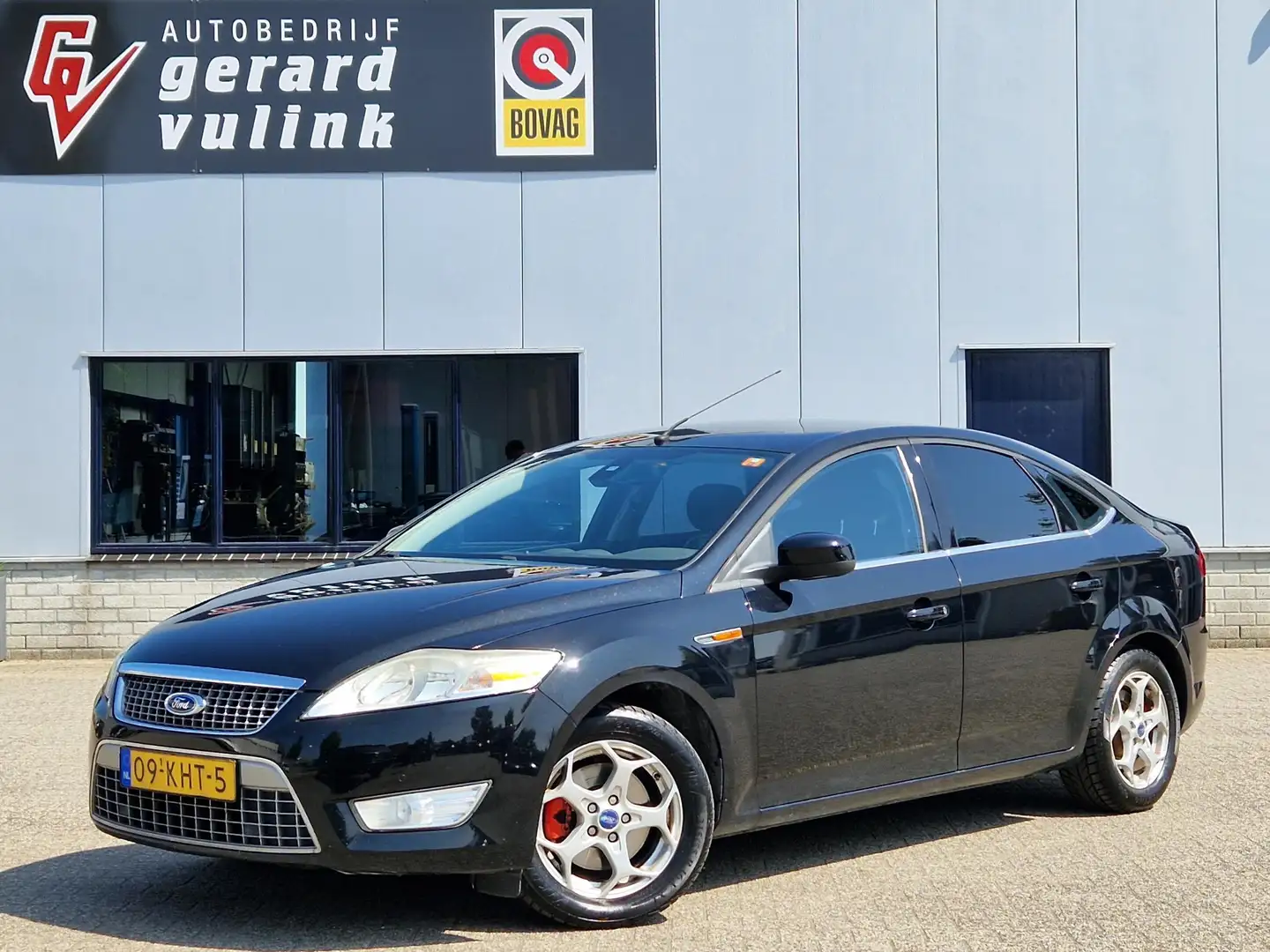Ford Mondeo 2.0-16V Limited AIRCO TREKHAAK NAV APK 03-26 Fekete - 1
