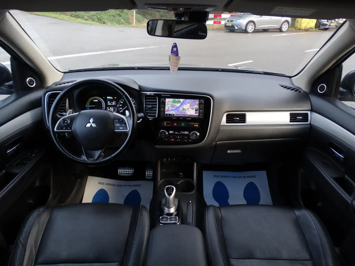 Mitsubishi Outlander 2.0 PHEV Instyle+ - PANORAMADAK - CLIMATE CONTROL Szürke - 2