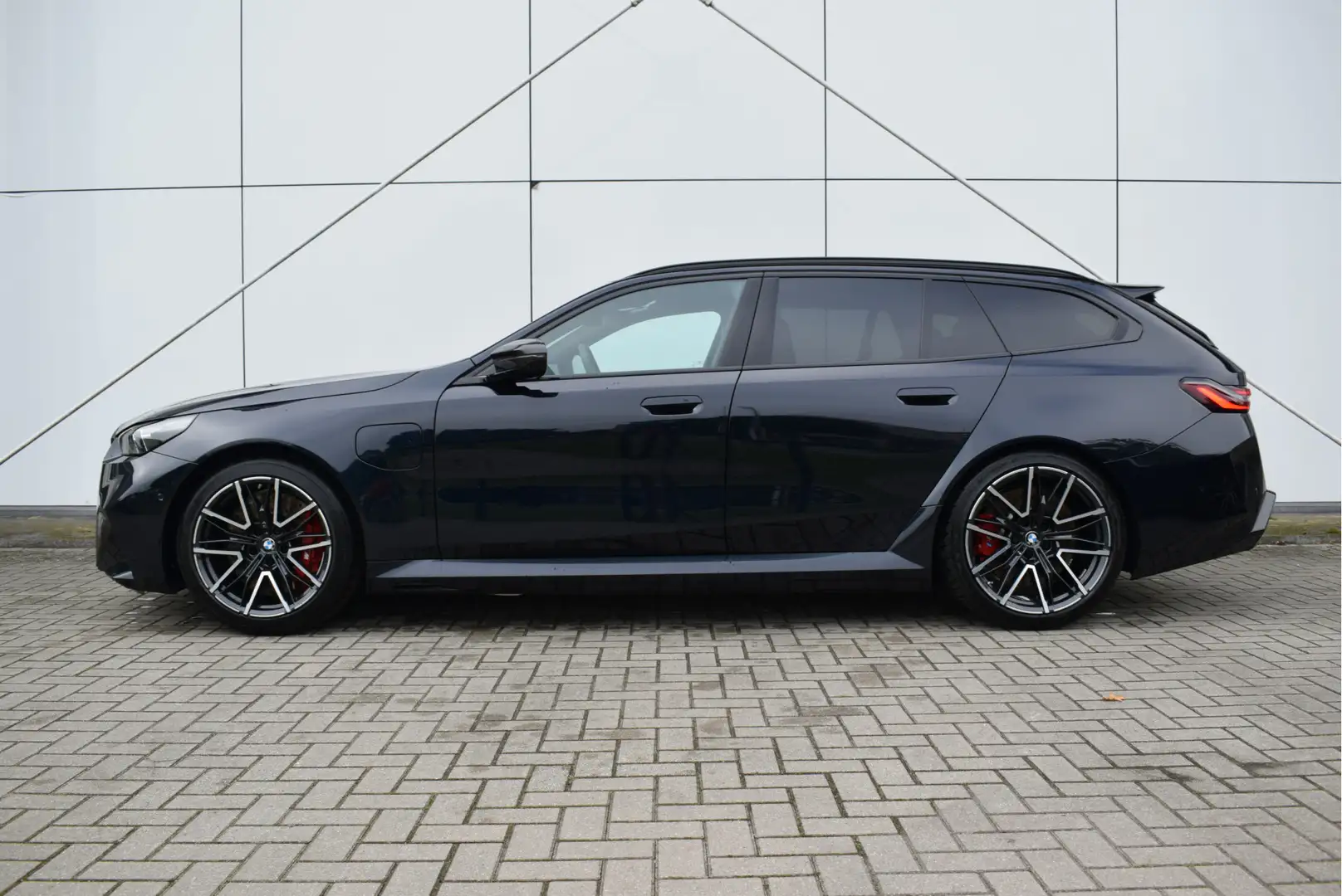 BMW M5 5 Serie Touring Automaat / Panoramadak / Trekhaak Noir - 2