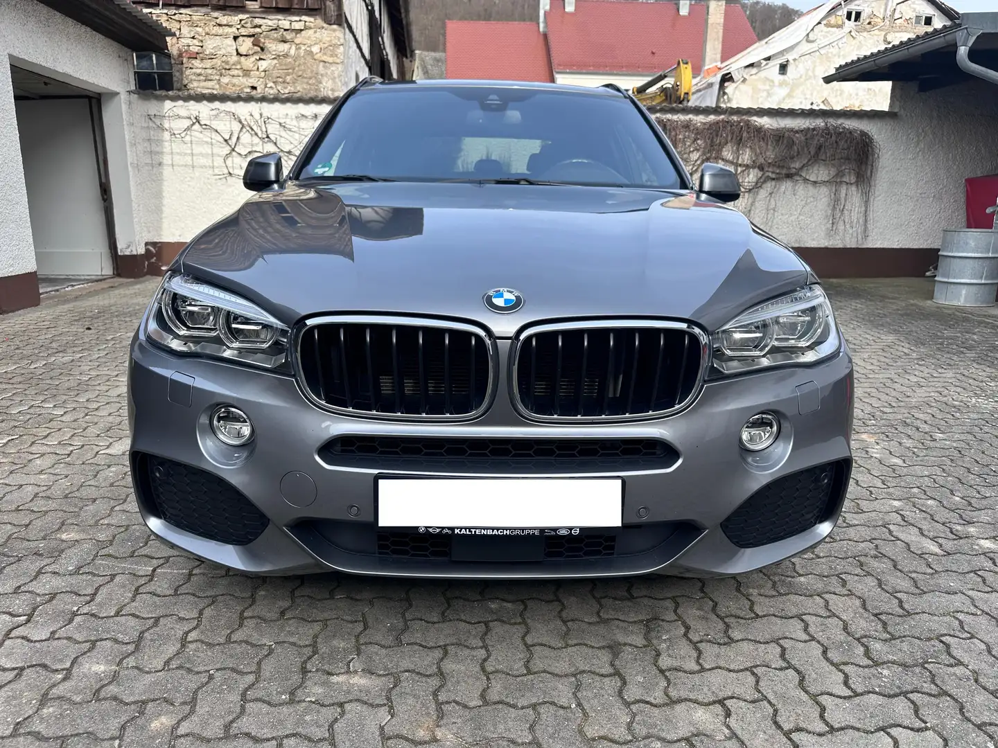 BMW X5 X5 xDrive30d Sport-Aut. Srebrny - 2