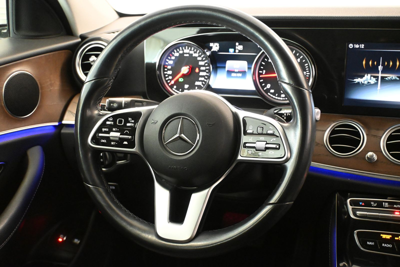 Mercedes-Benz E 200 d Avantgarde *360°*ACC*HUD*AHK*SHZ*MEMORY — photo 13
