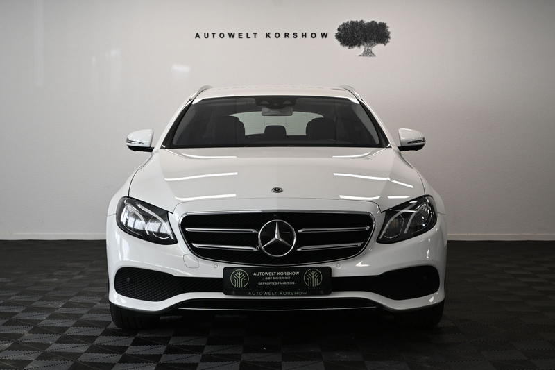 Mercedes-Benz E 200 d Avantgarde *360°*ACC*HUD*AHK*SHZ*MEMORY — photo 2