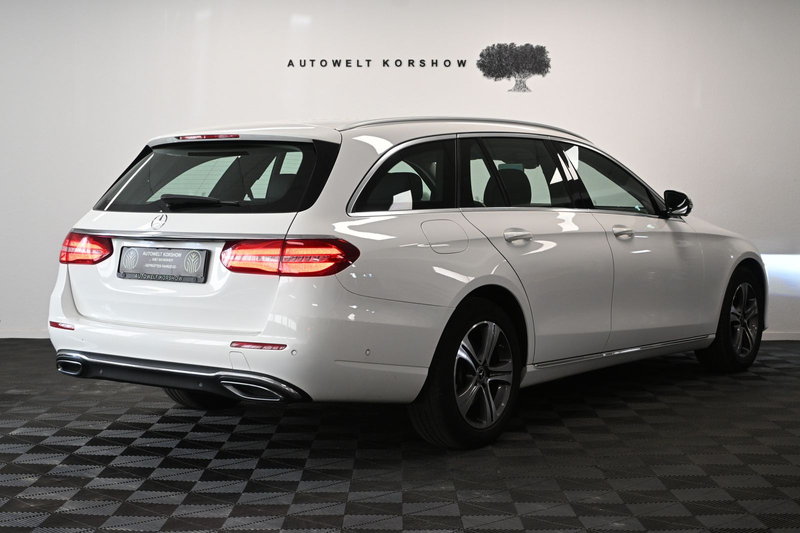 Mercedes-Benz E 200 d Avantgarde *360°*ACC*HUD*AHK*SHZ*MEMORY — photo 9