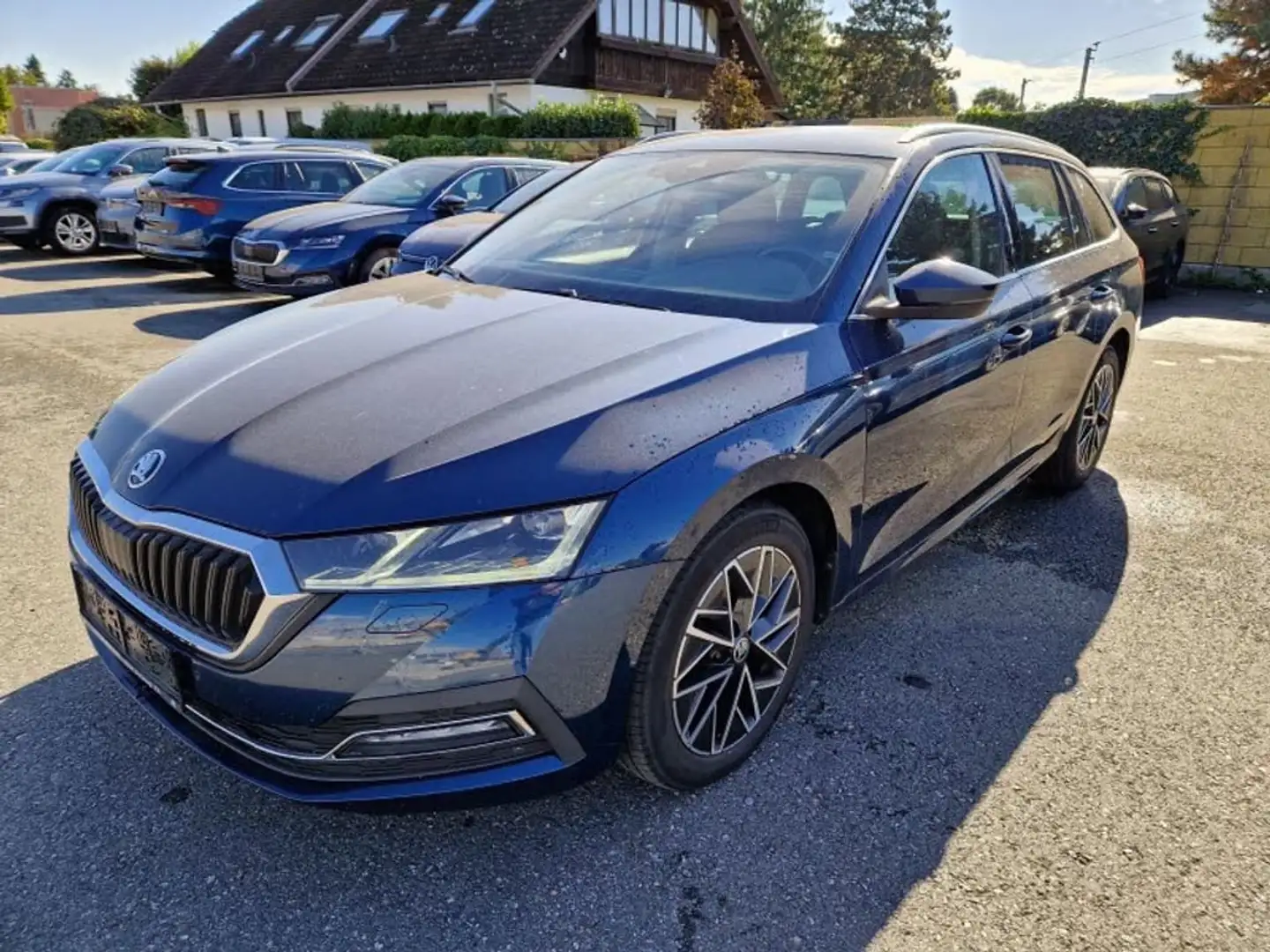 Skoda Octavia Combi 2,0 TDI Style DSG Matrix Ledersportsitze ... Bleu - 1