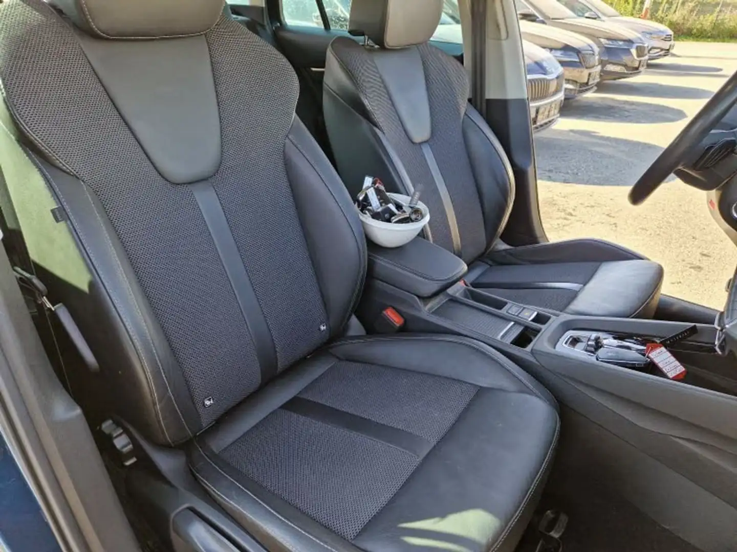 Skoda Octavia Combi 2,0 TDI Style DSG Matrix Ledersportsitze ... Bleu - 2