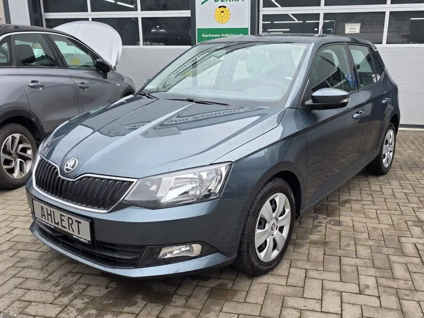 Skoda Fabia Ambition Grijs - 1