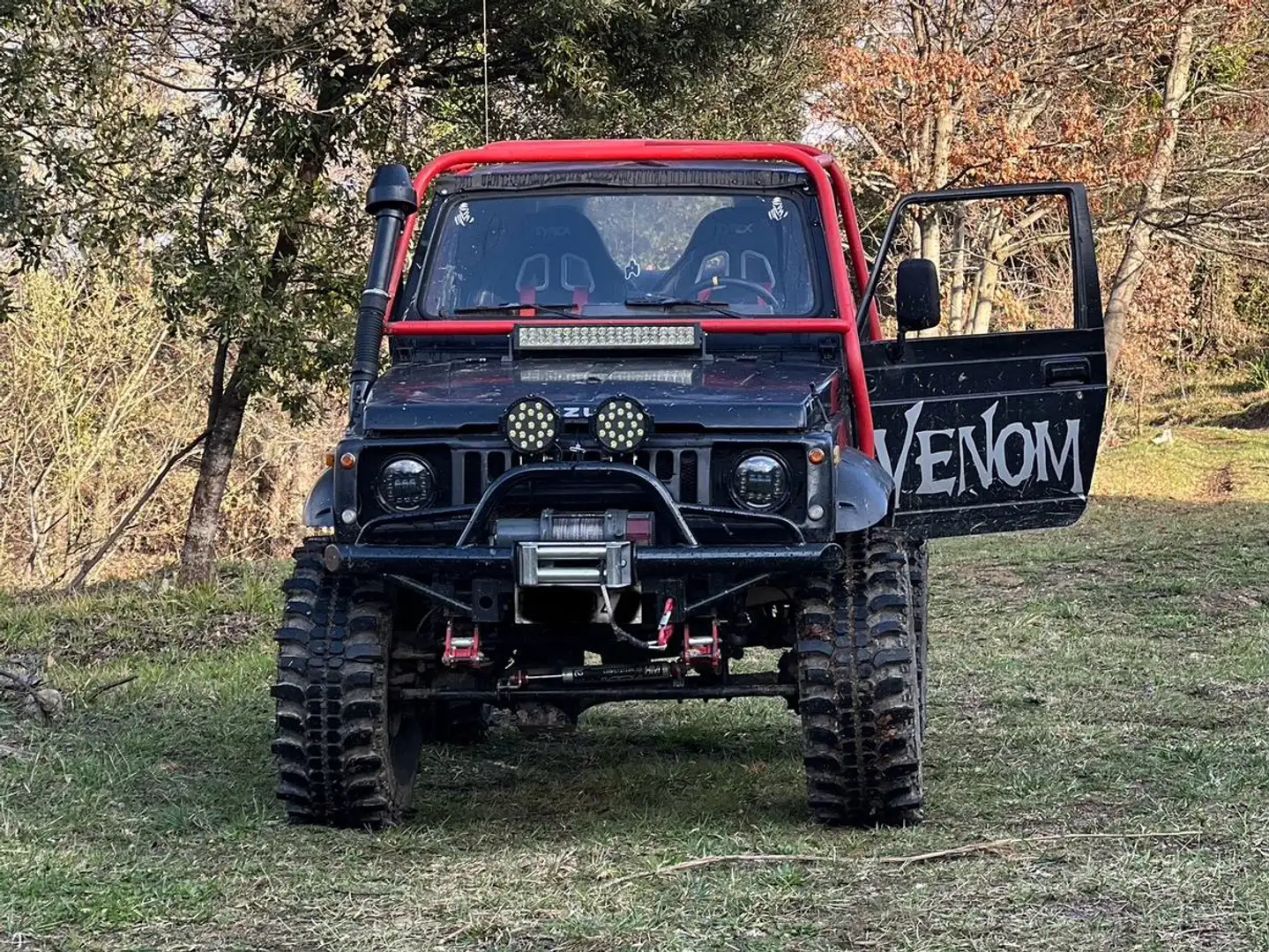 Suzuki SJ 410 SJ Cabrio 1.0 410 De Luxe Zwart - 1