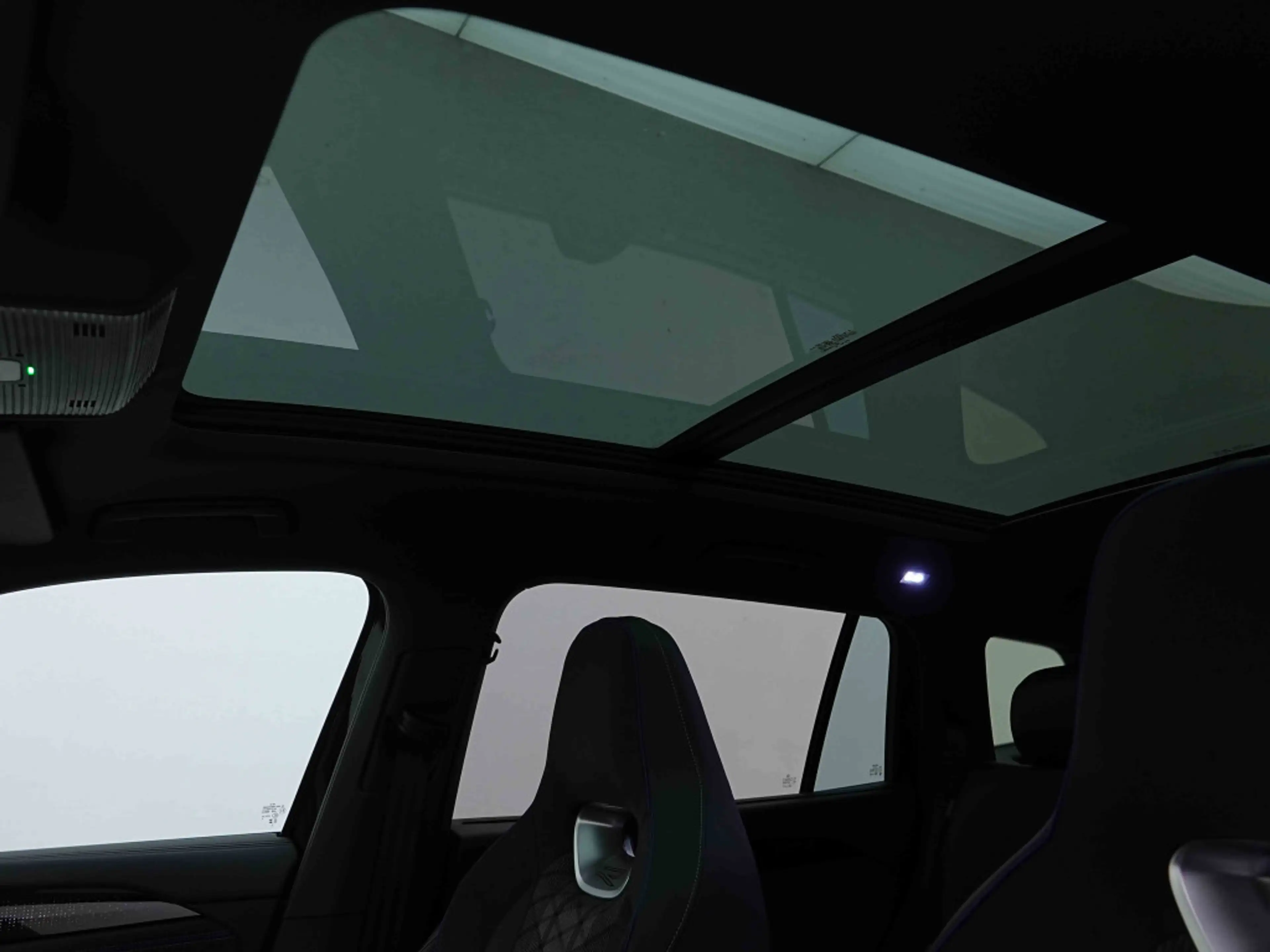 Volkswagen Tayron 272 PHEV eHybrid DSG R-Line | Pano | IQ Matrix | Harman | Head Up | Winter Plus — photo 10