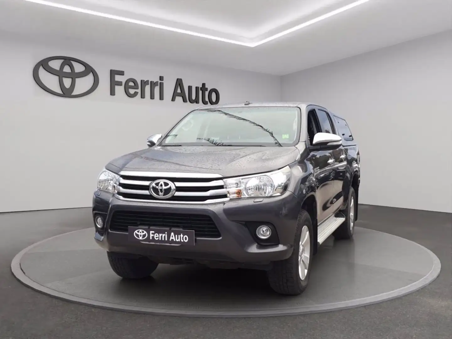 Toyota Hilux 2.4 d-4d 4x4 comfort my16 Gris - 1