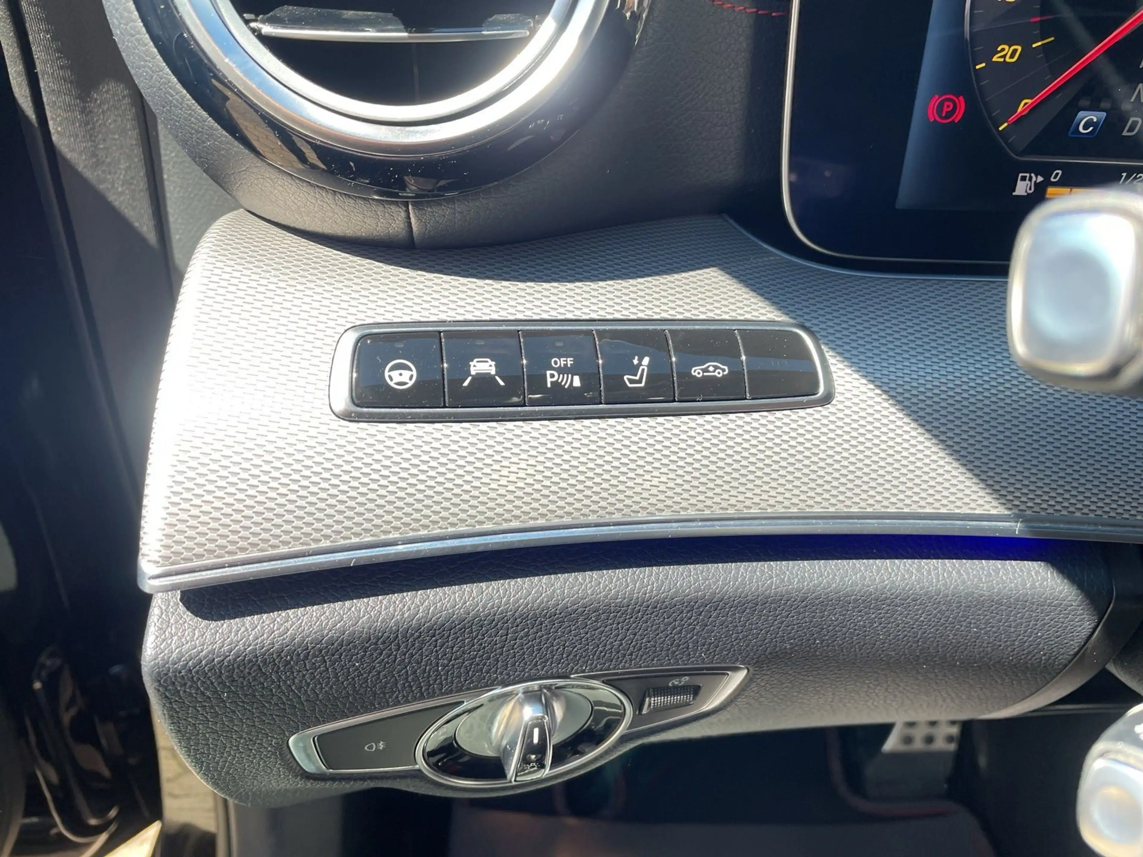 Mercedes-Benz E 43 AMG AMG E 43 4M Distronic+WideS+SHD+Burmester+AHK+360° — photo 12