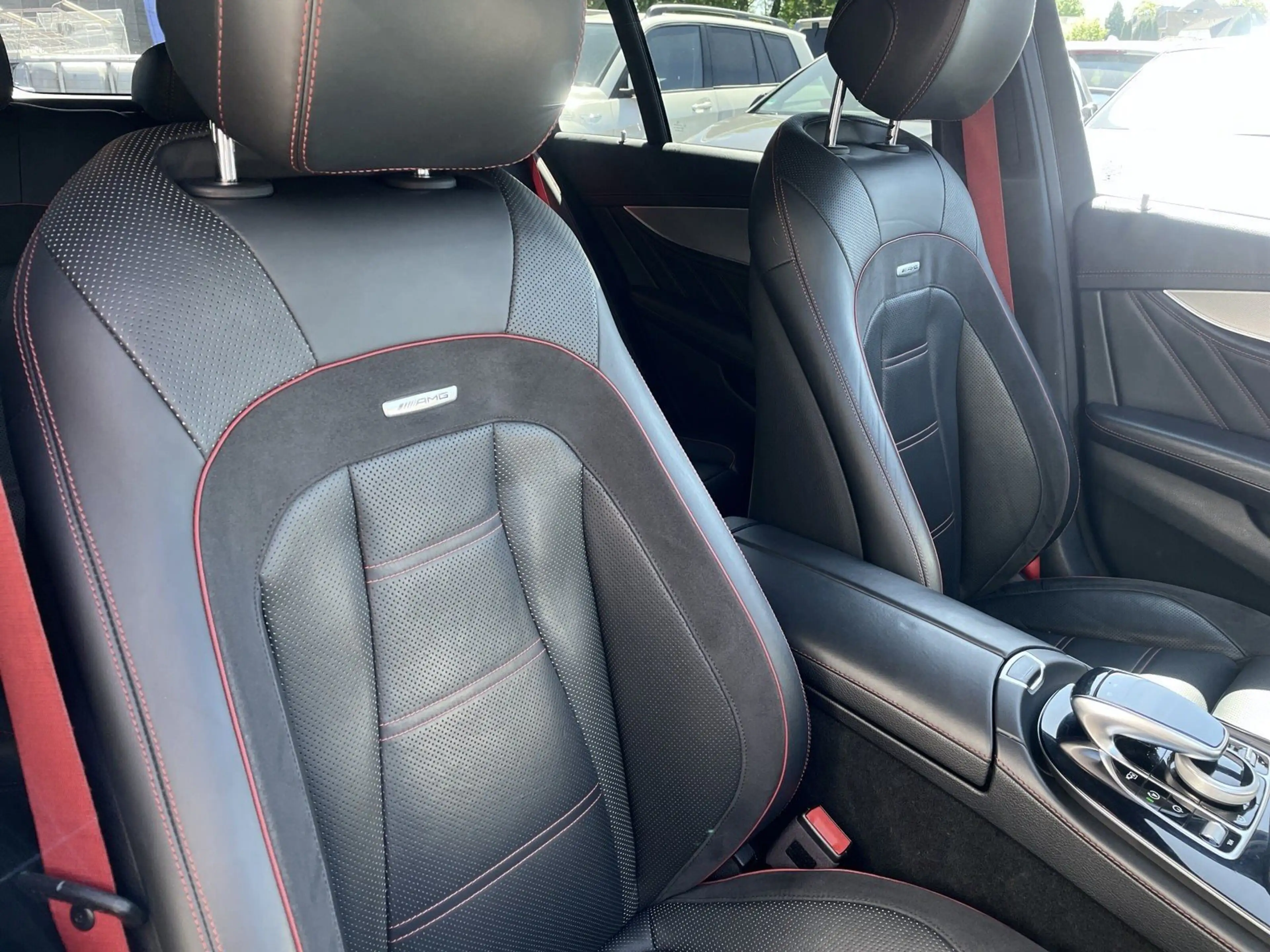Mercedes-Benz E 43 AMG AMG E 43 4M Distronic+WideS+SHD+Burmester+AHK+360° — photo 15
