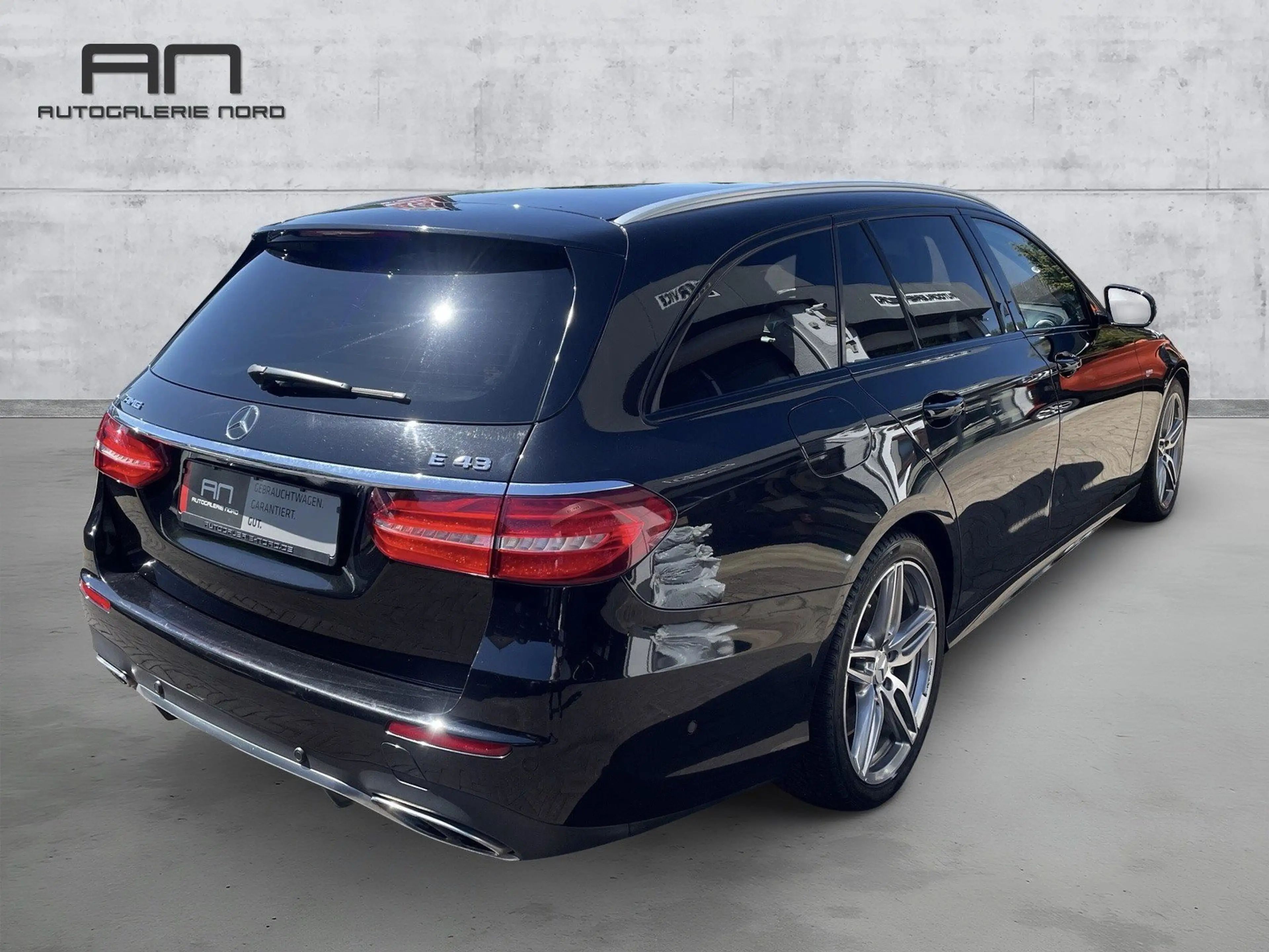 Mercedes-Benz E 43 AMG AMG E 43 4M Distronic+WideS+SHD+Burmester+AHK+360° — photo 6