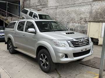 3.0 D-4D 4WD SRX Atacama