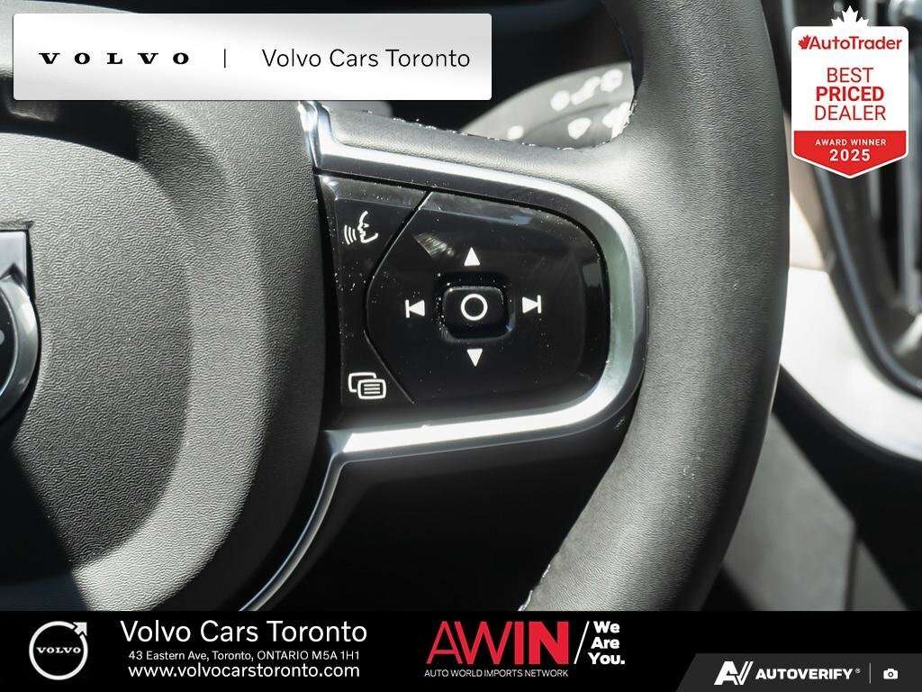 2026 Volvo XC90 B6 AWD Plus Dark Theme 7-Seater thumb 31