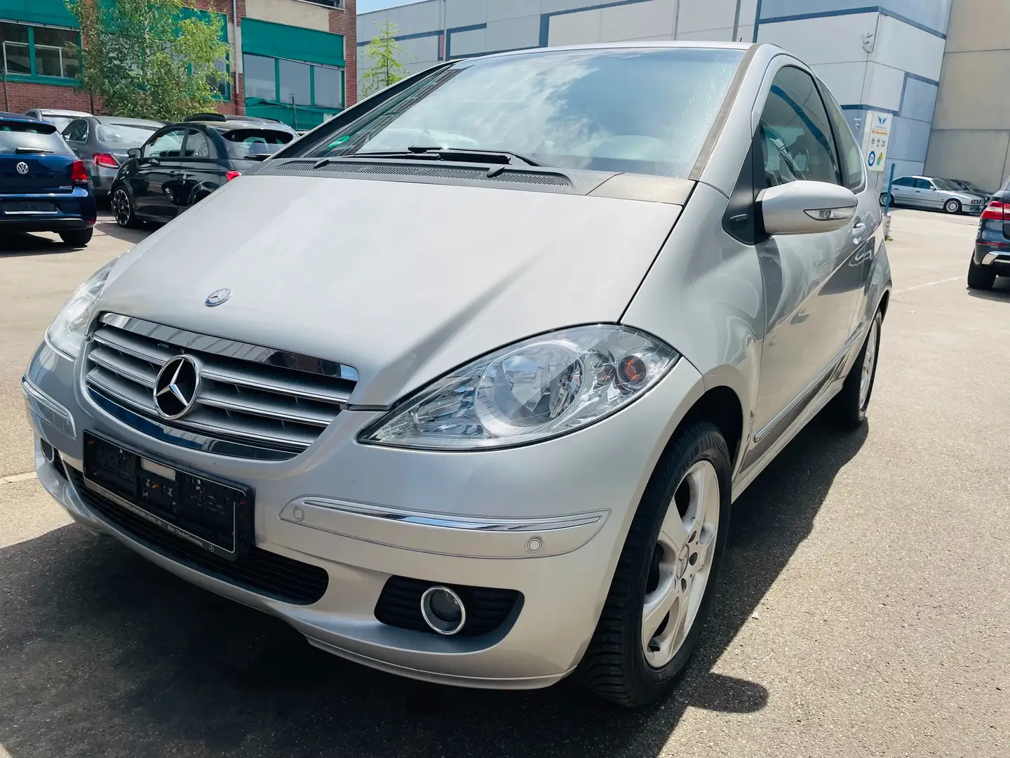 Mercedes-Benz A 200 Elegance Navi PDC Klima ohne tüv Argent - 1