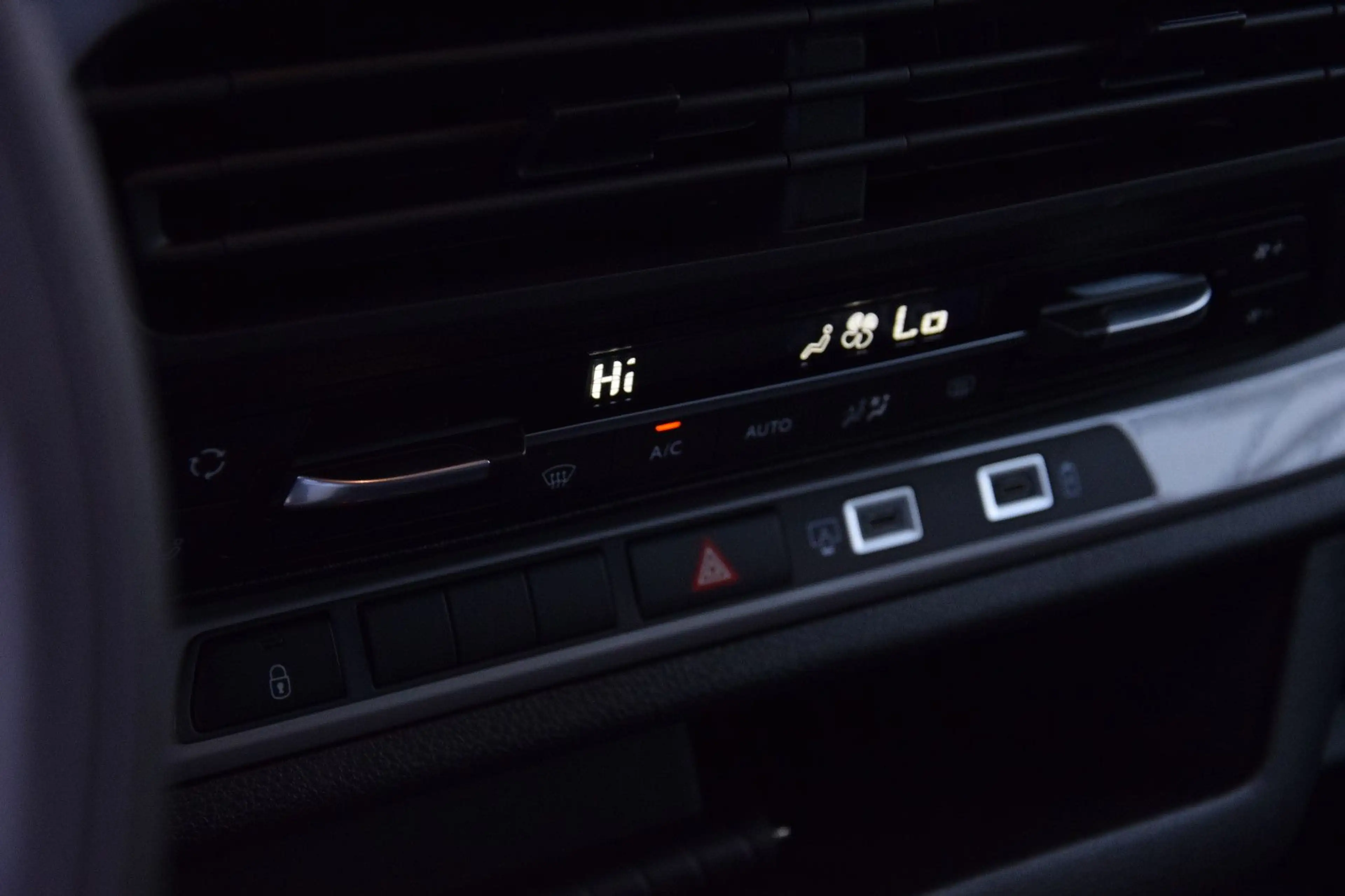Peugeot Expert L3 NAVI TEMP 180°-KAMERA LED 9-SITZE AHK — photo 10
