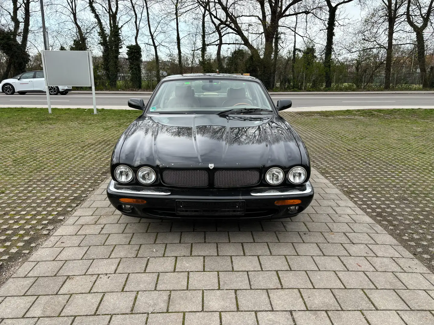 Jaguar XJR Noir - 2