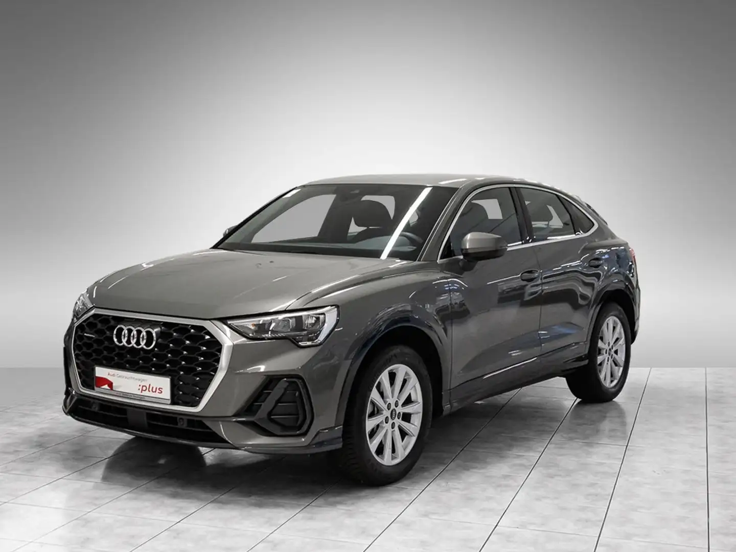 Audi Q3 40 TFSI quattro S tronic Gris - 2