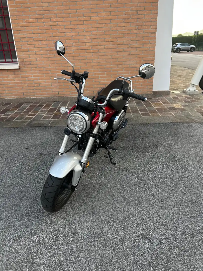 Honda DAX ST 125 Rosso - 1