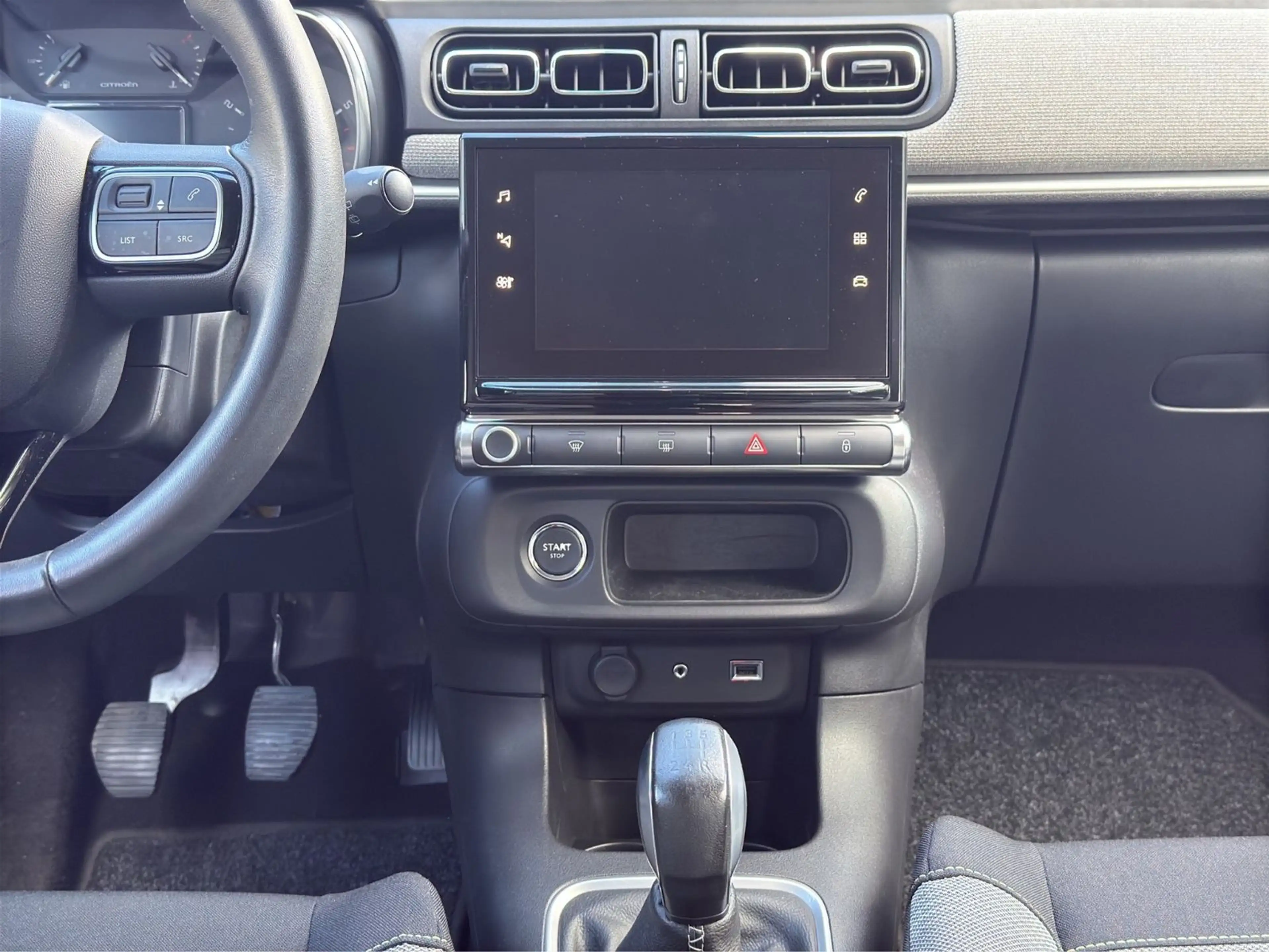 Citroen C3 Shine — photo 14
