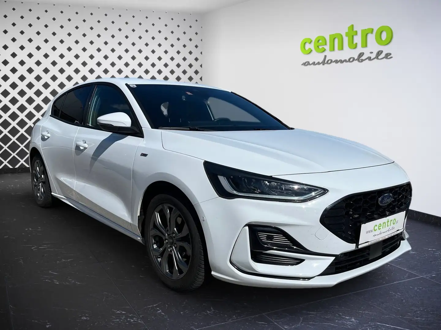 Ford Focus ST-Line Weiß - 2