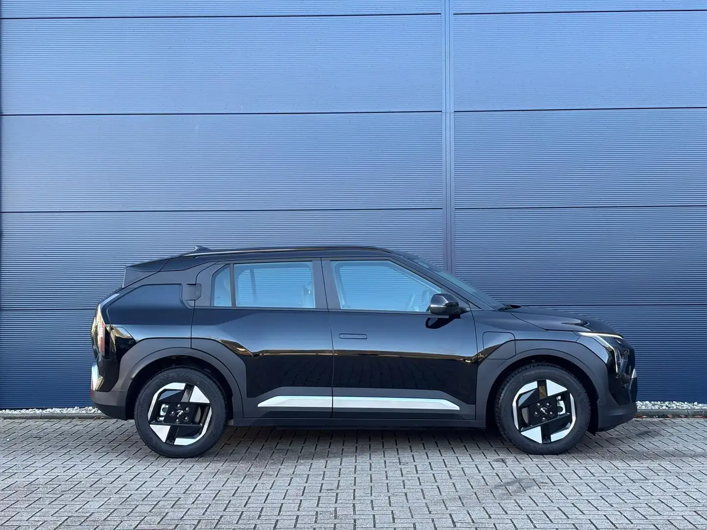 Kia EV3 58,3 kWh 204pk Air I Adaptieve Cruise I Navigatie Noir - 2