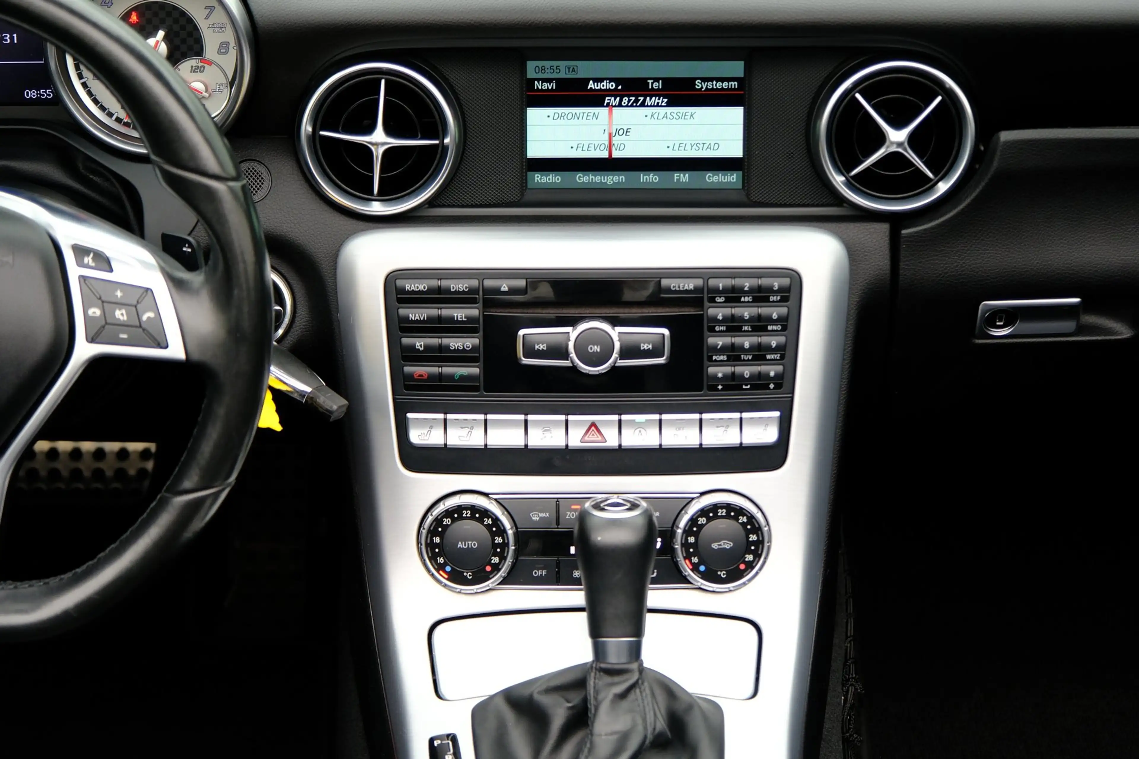 Mercedes-Benz SLK 200 Aut. Airscarf|Pano|Leer|Stoelverw. — photo 14