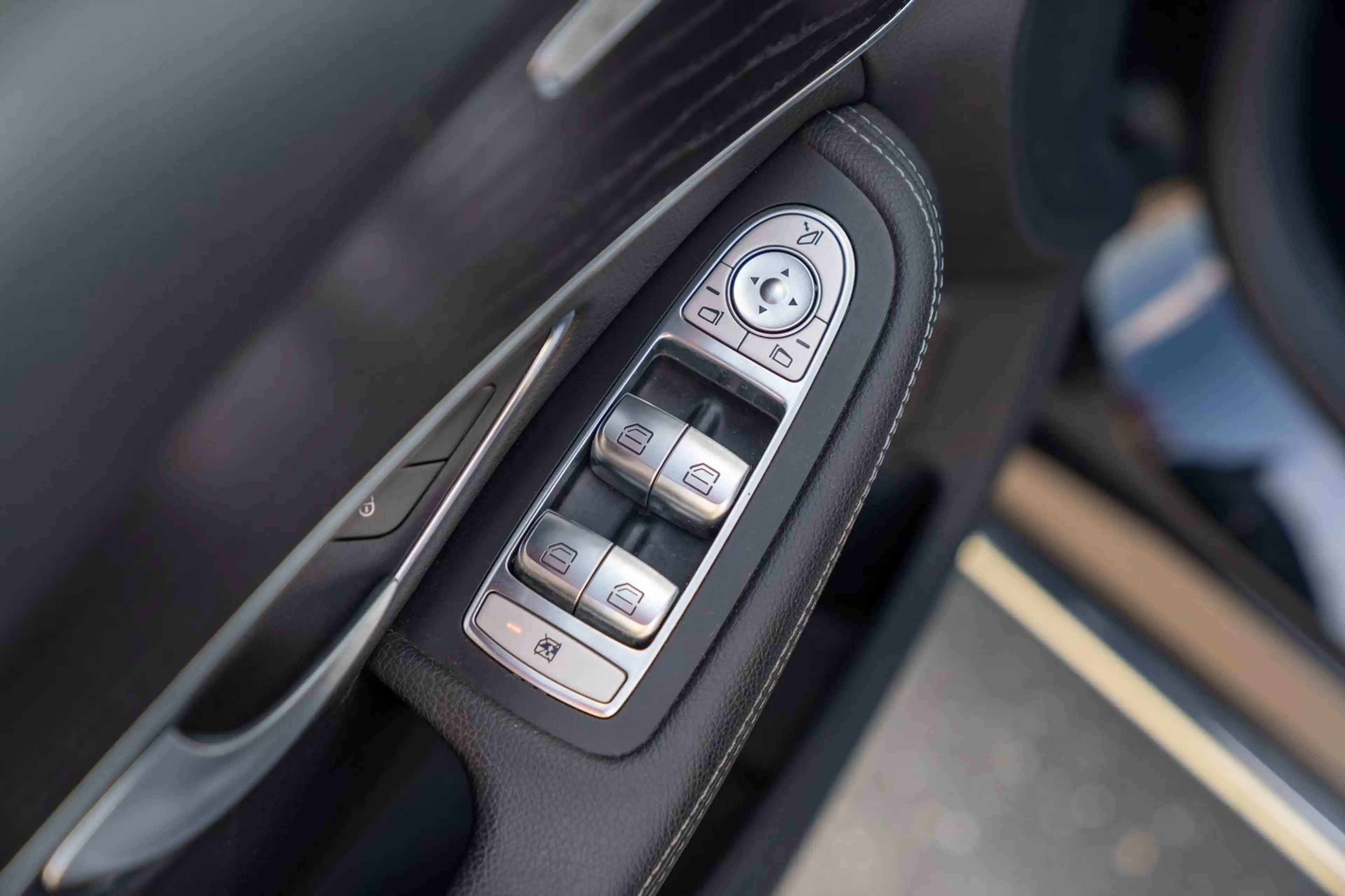 Mercedes-Benz C 350 e T*LED*NAVI*ACC*PANO*KAMERA*BURMESTER*AHK* — photo 15