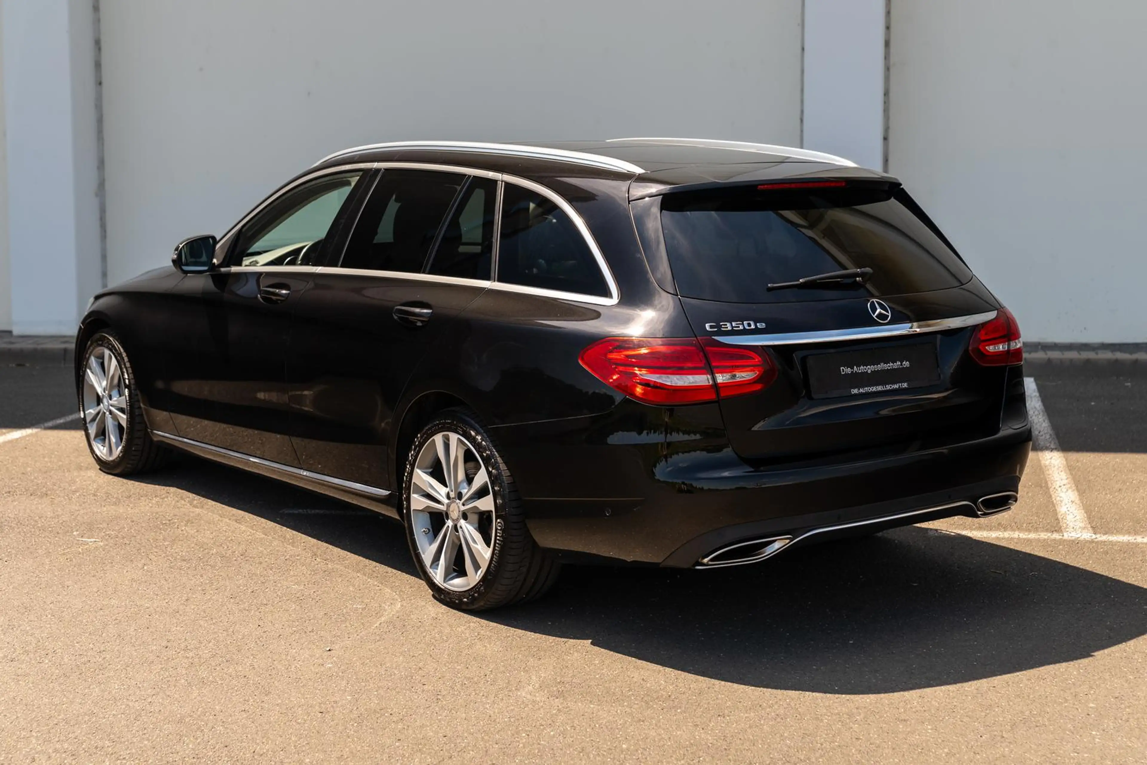 Mercedes-Benz C 350 e T*LED*NAVI*ACC*PANO*KAMERA*BURMESTER*AHK* — photo 9