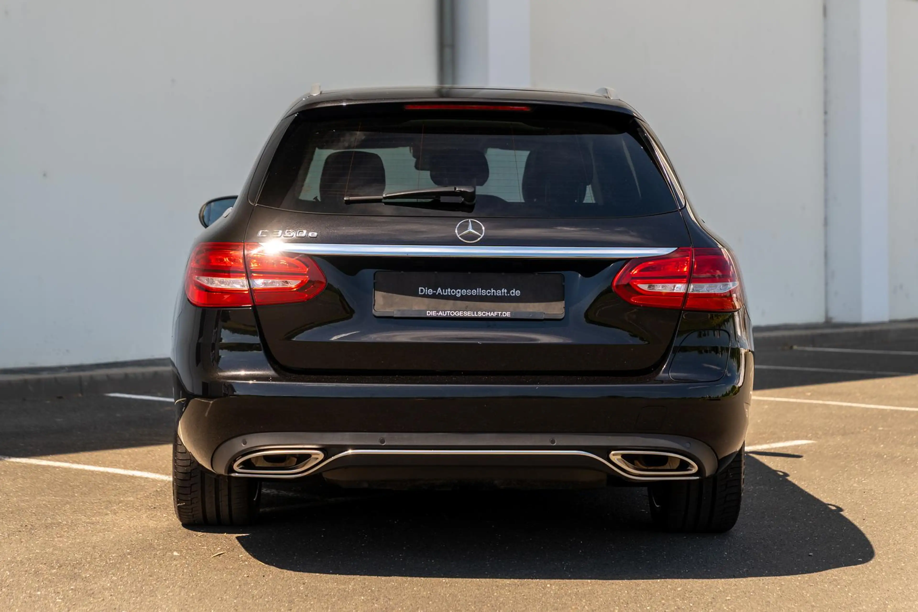 Mercedes-Benz C 350 e T*LED*NAVI*ACC*PANO*KAMERA*BURMESTER*AHK* — photo 8