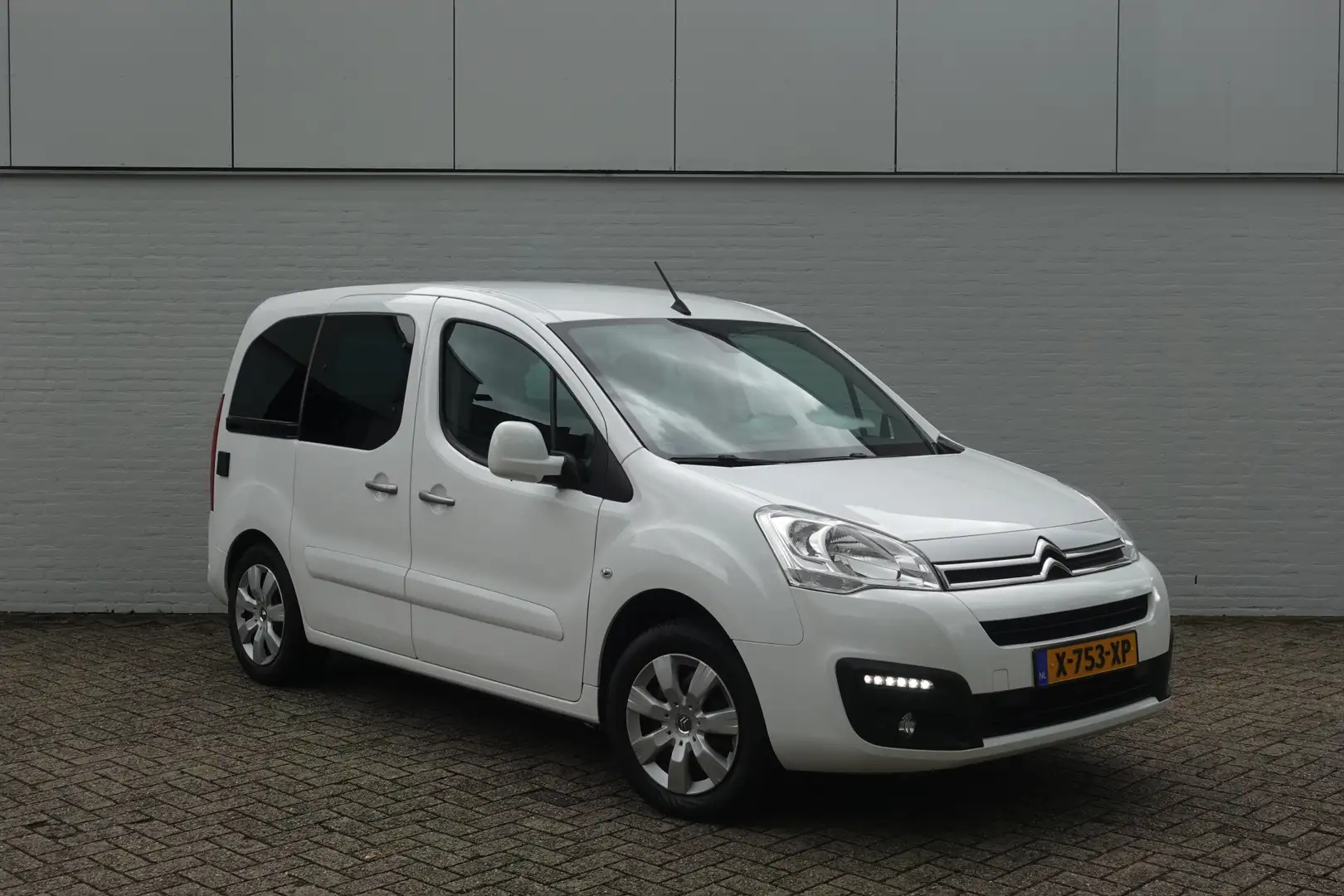 Citroen Berlingo 1.2 PureTech Feel | **MiniCamper** | Nav | A. came Wit - 2