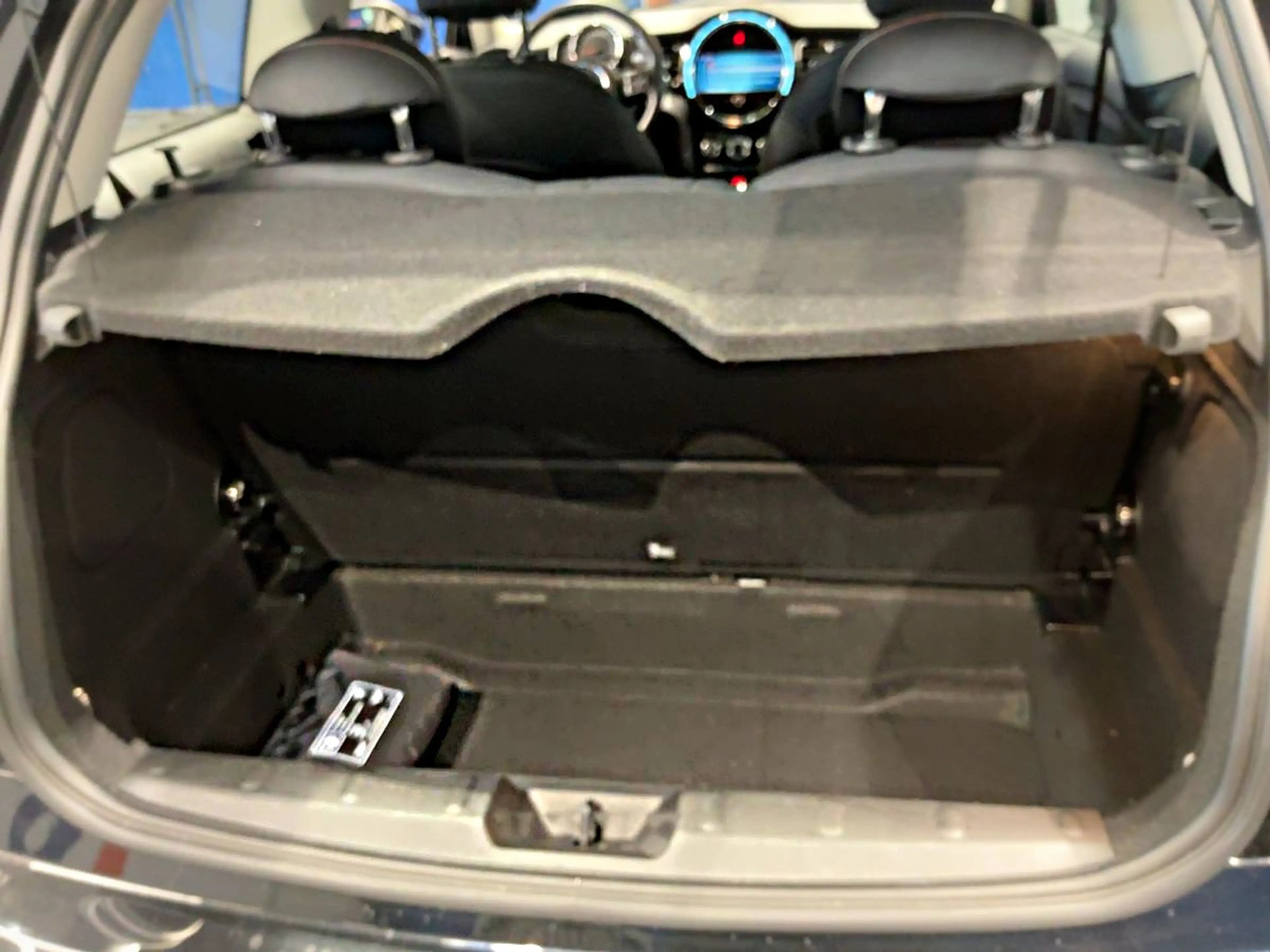 MINI One Automatik SHZ PDC Alu TM — photo 3