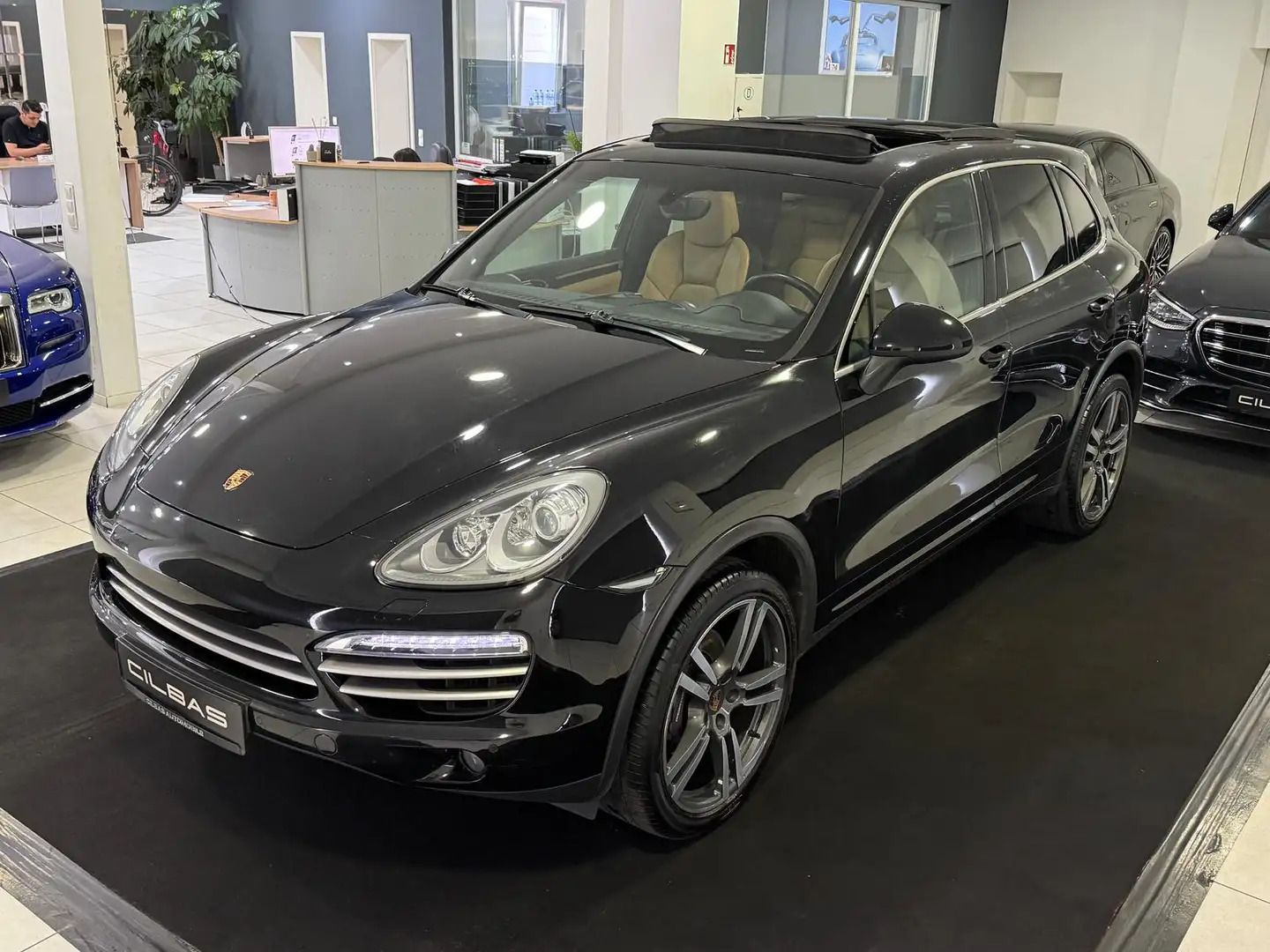 Porsche Cayenne Platinum Edition 3.0 V6 TDI *PANO*LUFT* Noir - 2