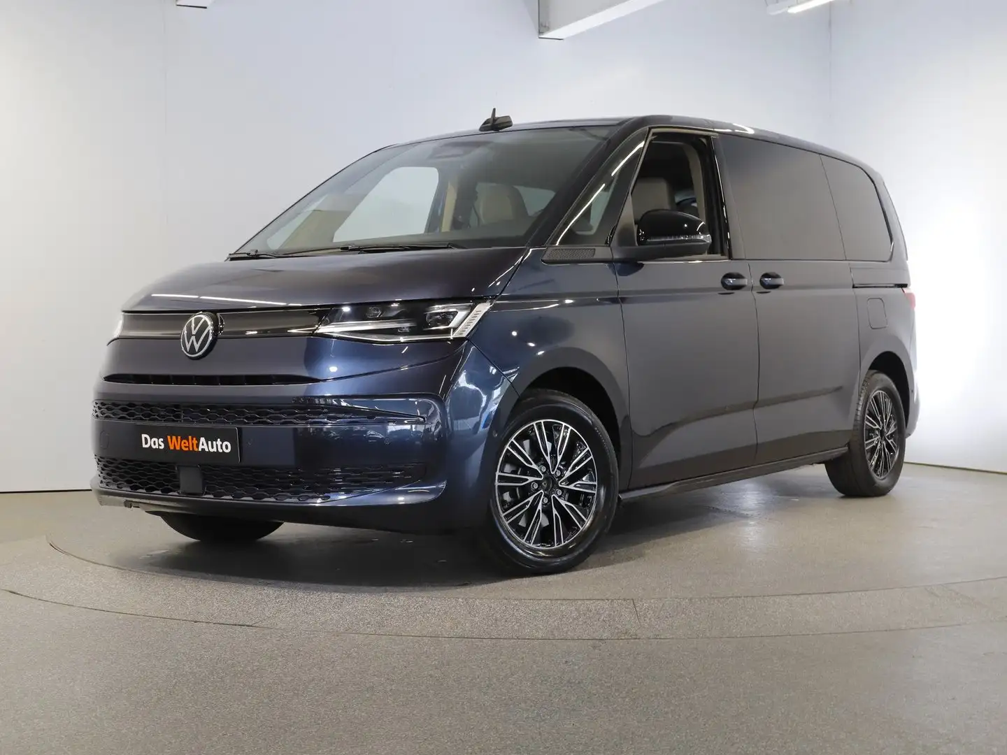 Volkswagen T7 Multivan VW T7 Multivan Business eHybrid 180 kW 4MOTION Blau - 1