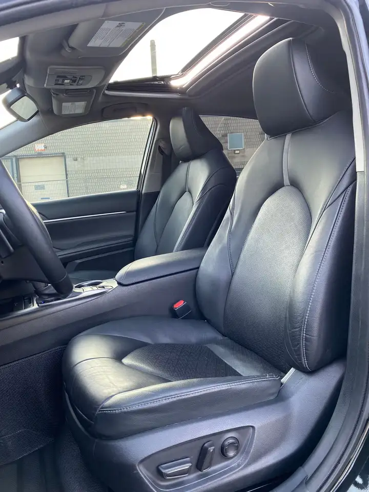 Toyota Camry снимка Toyota Camry
