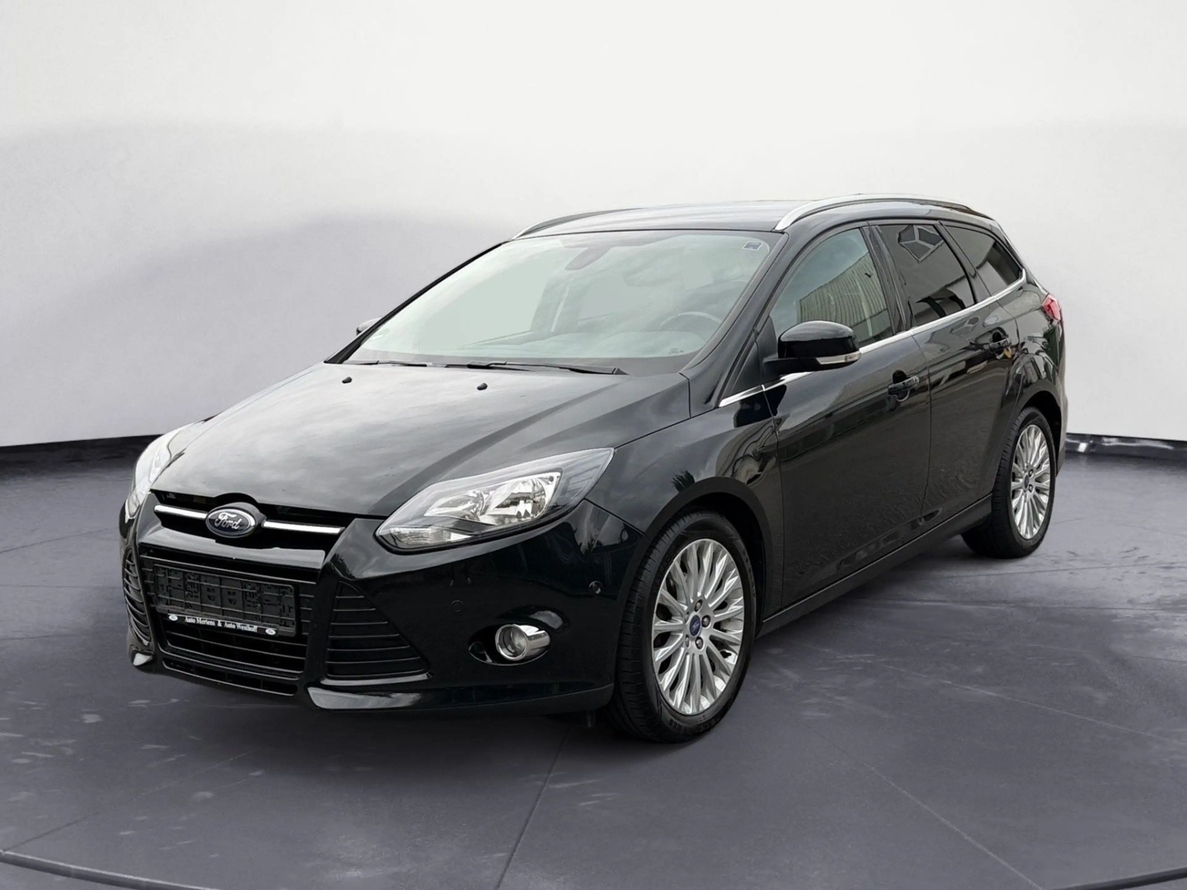 Ford Focus Turnier Titanium Navi Tempomat Sitzheizung