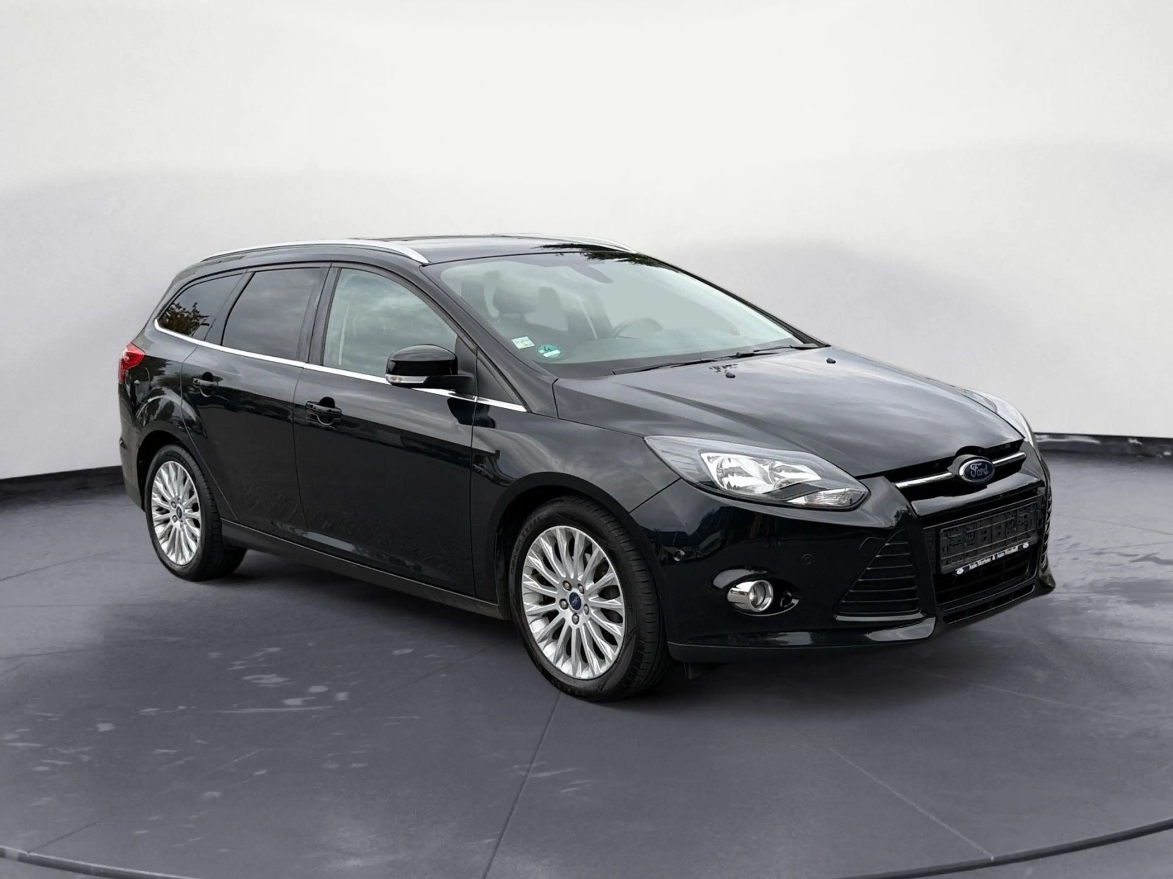Ford Focus Turnier Titanium Navi Tempomat Sitzheizung — photo 2