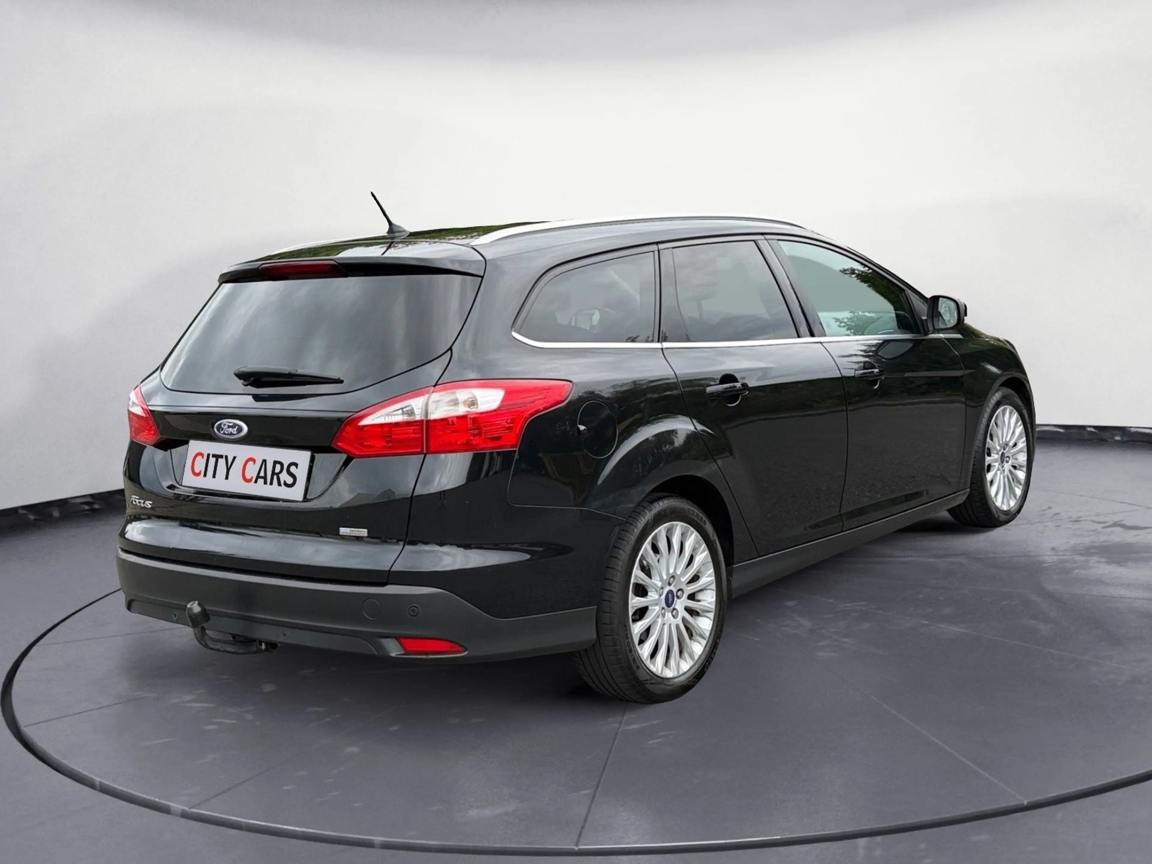 Ford Focus Turnier Titanium Navi Tempomat Sitzheizung — photo 6