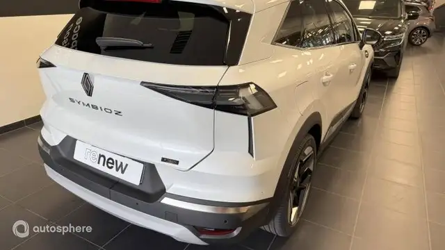 Renault Symbioz view 5