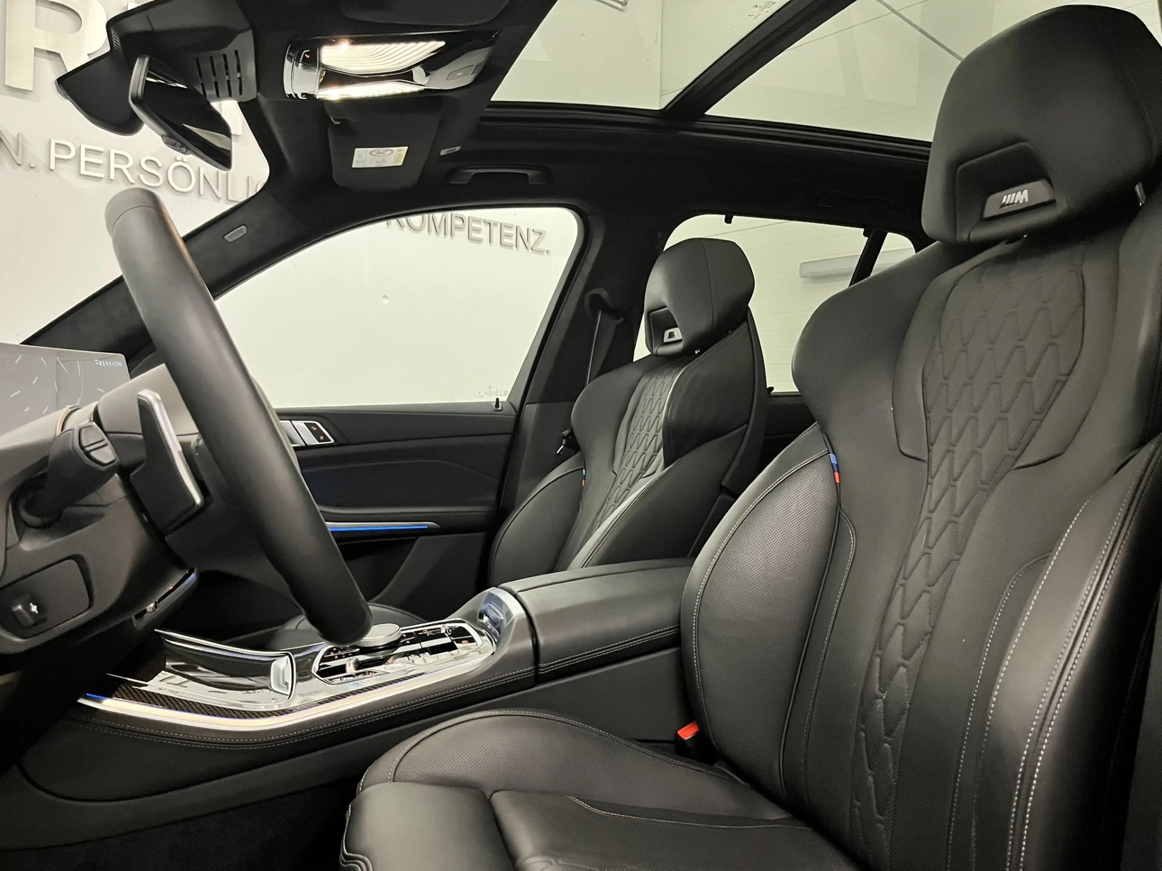 BMW X5 xDrive50e *M-Sport PRO / Innovationspaket / AHV* — photo 13