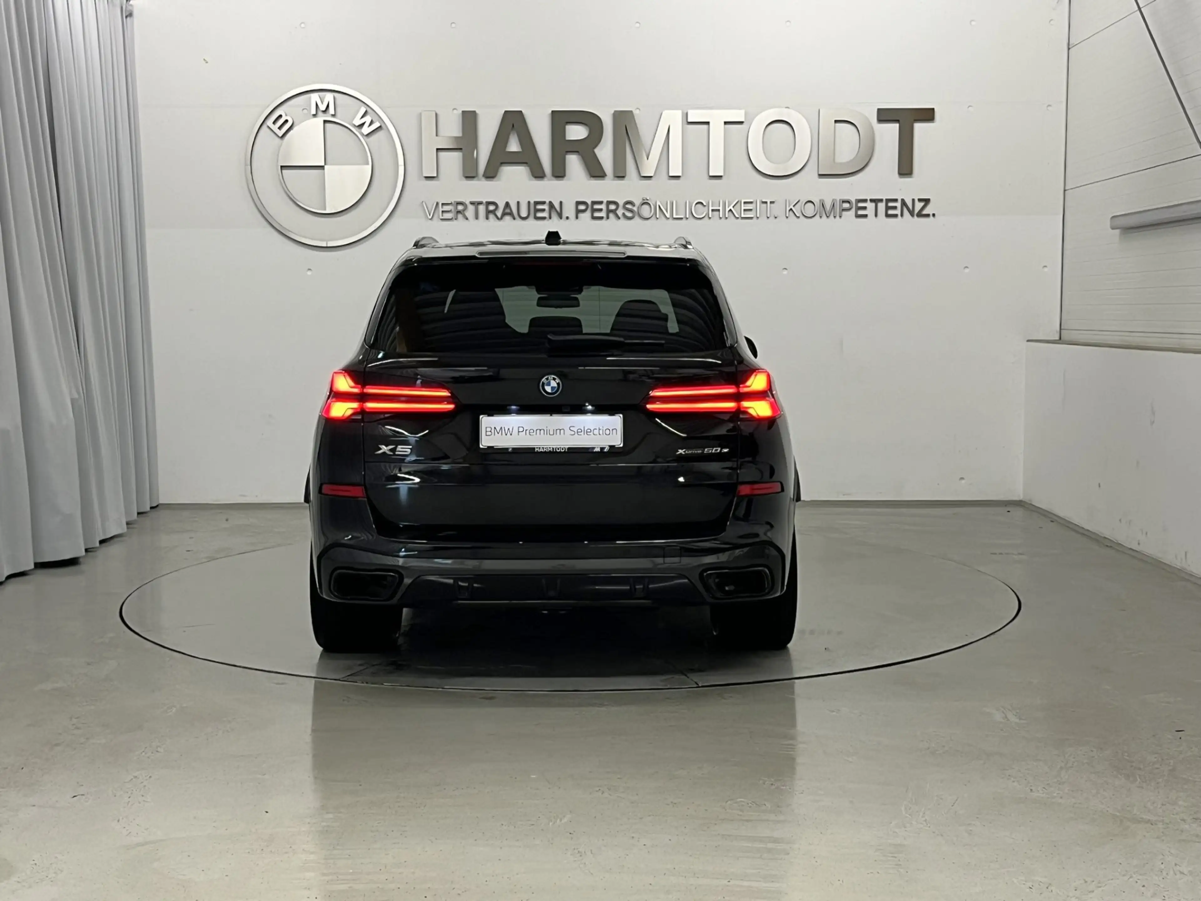 BMW X5 xDrive50e *M-Sport PRO / Innovationspaket / AHV* — photo 4