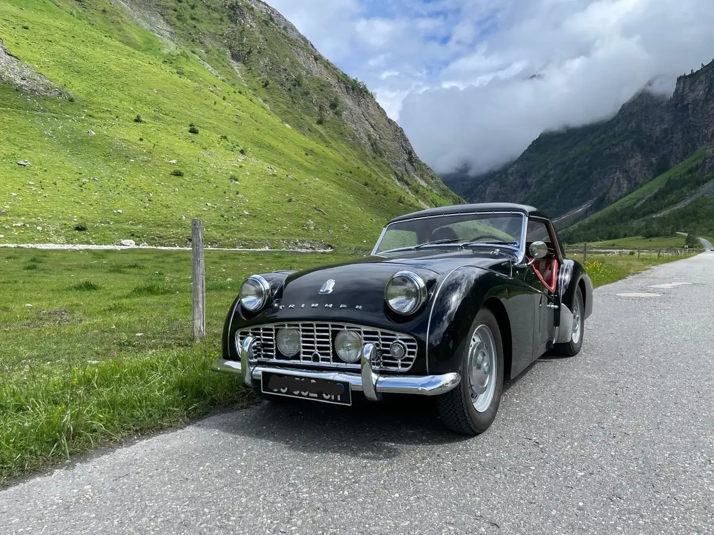Triumph TR3 A Nero - 2
